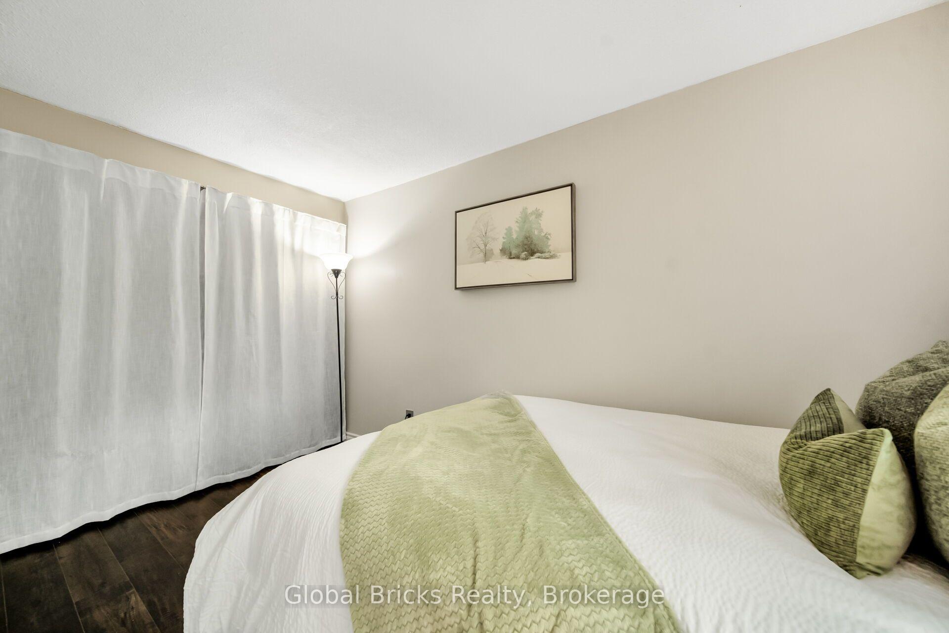 Photo 31 of Unit 27, 15 Green Valley Drive, Kitchener, Pioneer Park — HOMEH