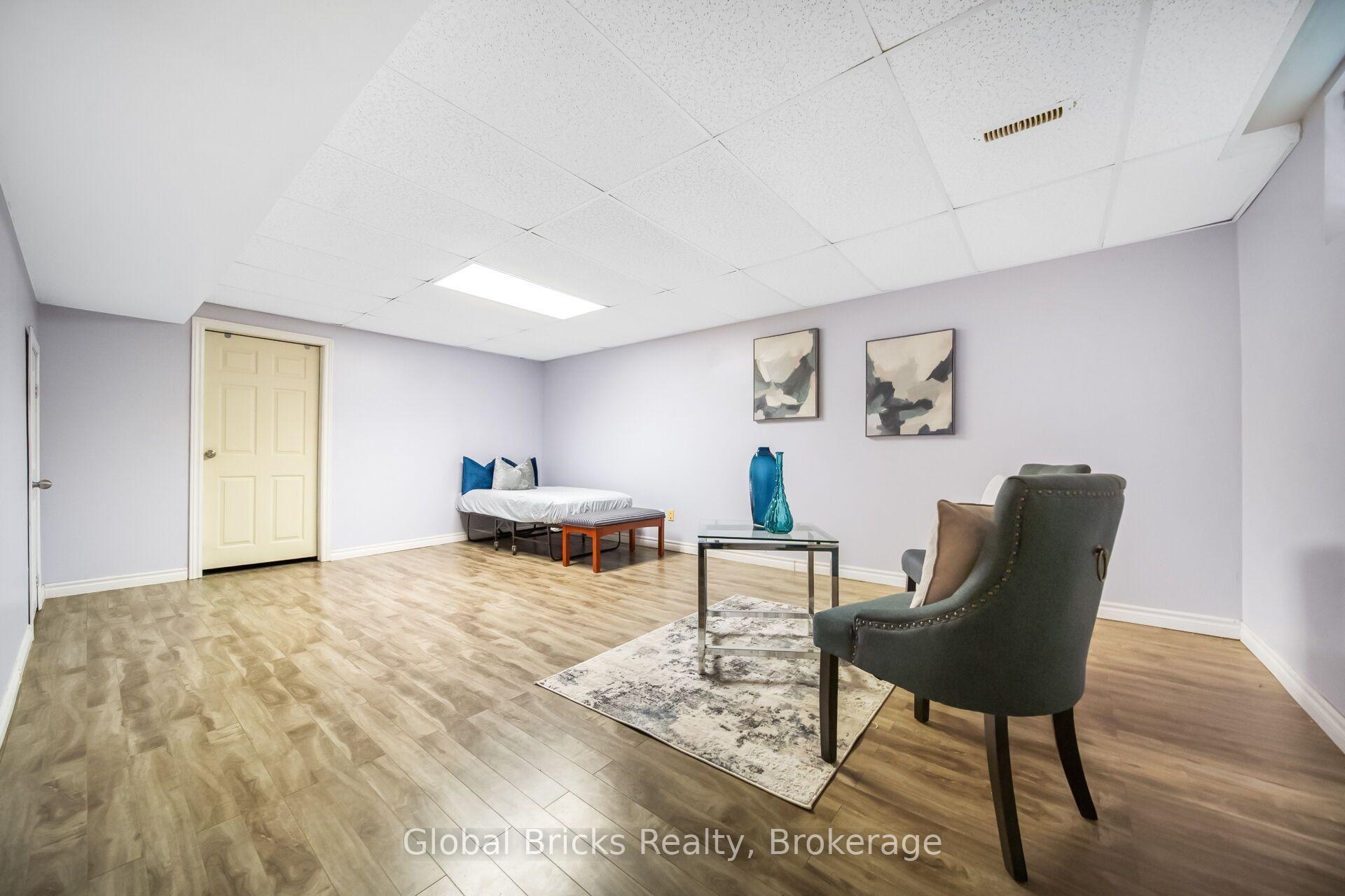 Photo 37 of Unit 27, 15 Green Valley Drive, Kitchener, Pioneer Park — HOMEH