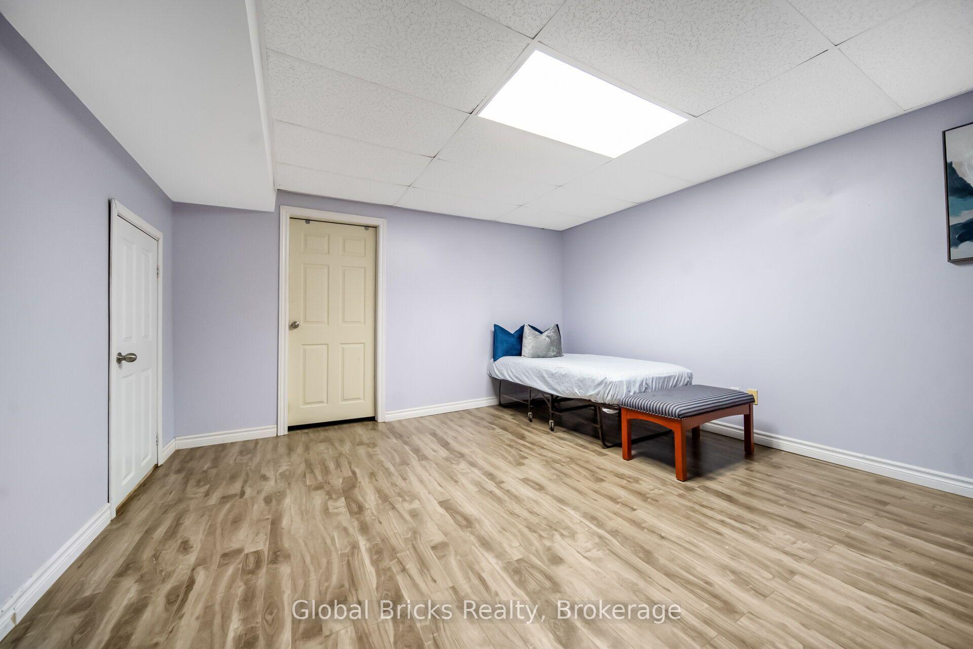 Photo 38 of Unit 27, 15 Green Valley Drive, Kitchener, Pioneer Park — HOMEH