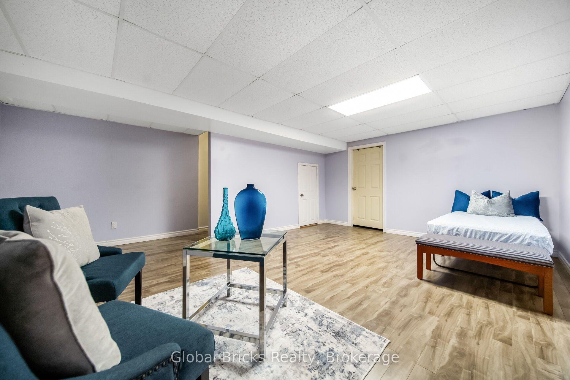 Photo 42 of Unit 27, 15 Green Valley Drive, Kitchener, Pioneer Park — HOMEH