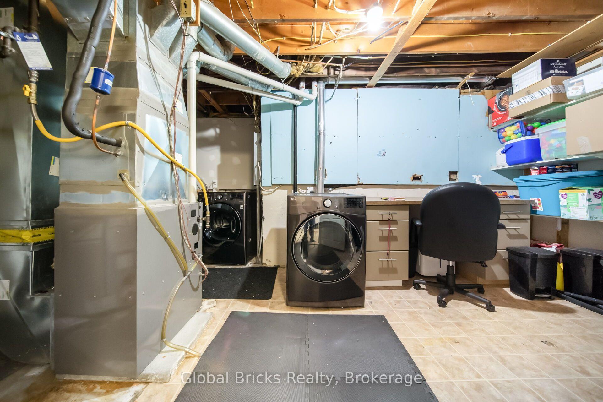 Photo 43 of Unit 27, 15 Green Valley Drive, Kitchener, Pioneer Park — HOMEH