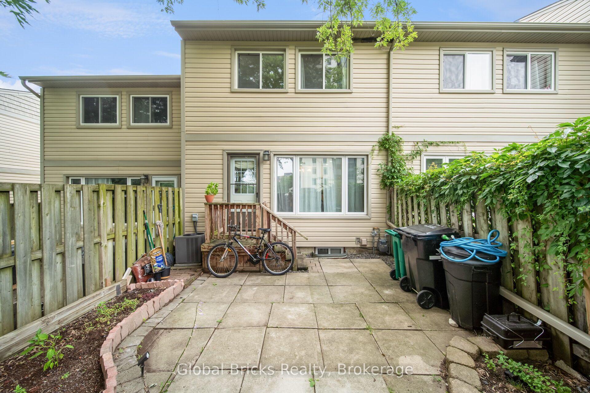 Photo 46 of Unit 27, 15 Green Valley Drive, Kitchener, Pioneer Park — HOMEH