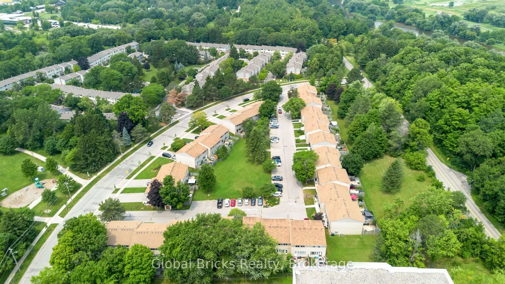 Photo 49 of Unit 27, 15 Green Valley Drive, Kitchener, Pioneer Park — HOMEH