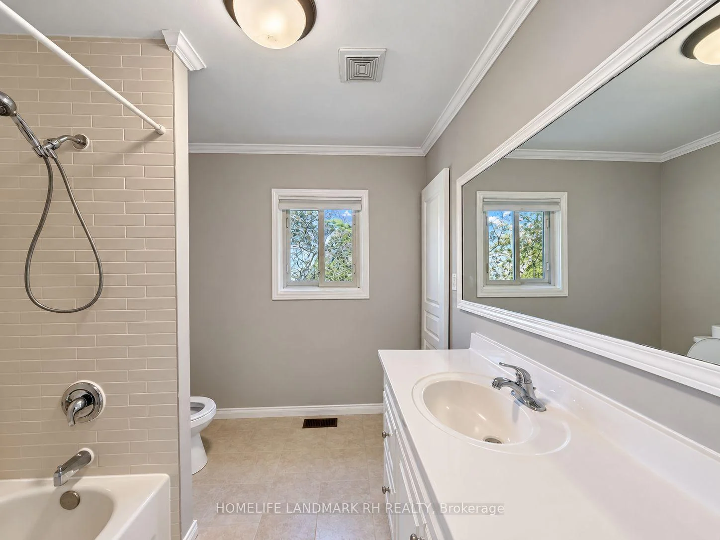 Photo 25 of 186 Spring Boulevard, Scugog, Rural Scugog — HOMEH