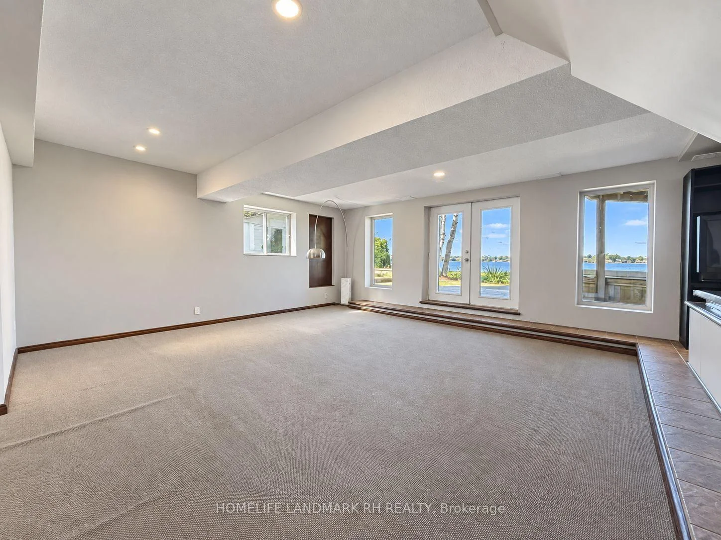 Photo 41 of 186 Spring Boulevard, Scugog, Rural Scugog — HOMEH