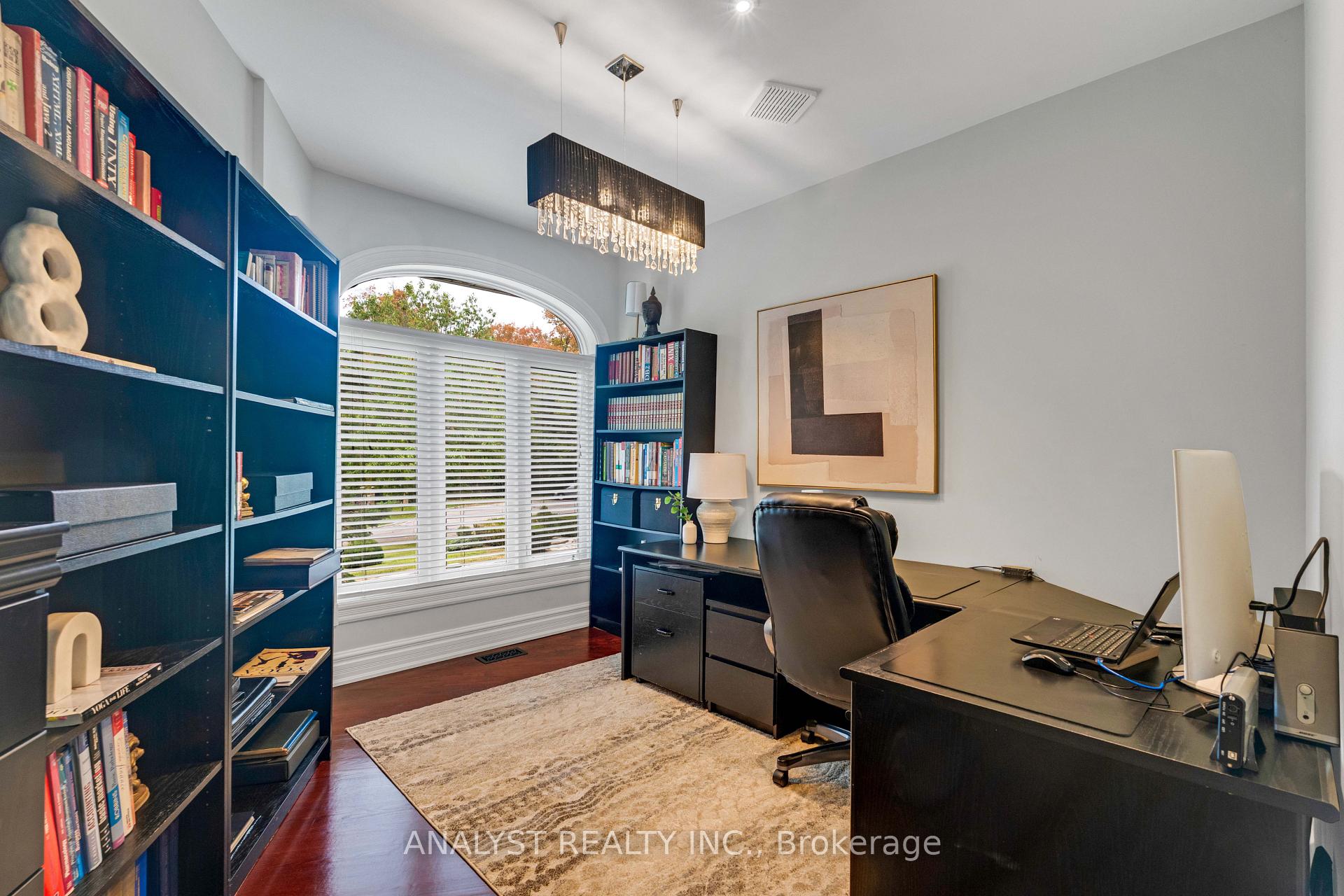 Photo 15 of 81 Orico Court, Vaughan, Kleinburg — HOMEH