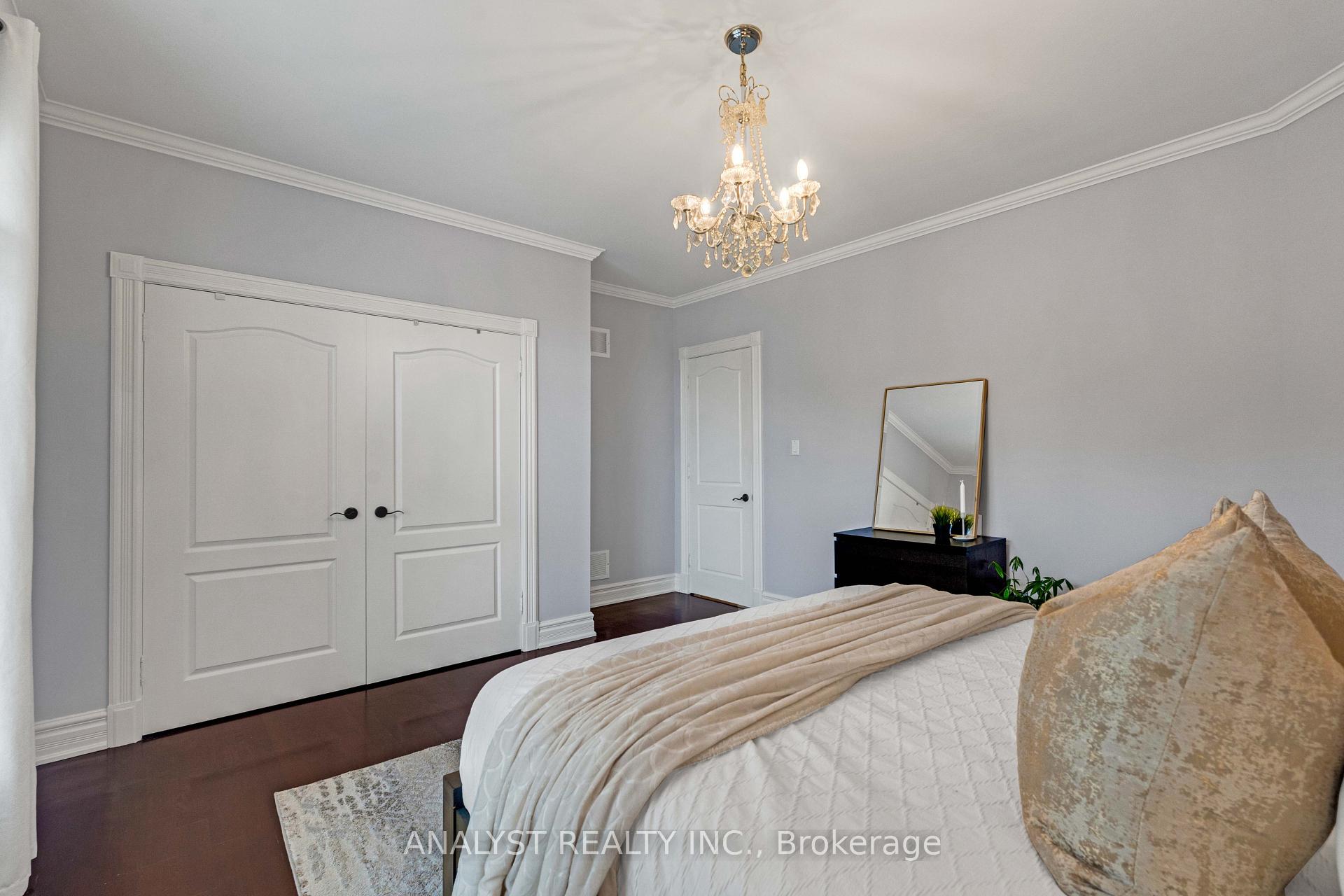 Photo 23 of 81 Orico Court, Vaughan, Kleinburg — HOMEH