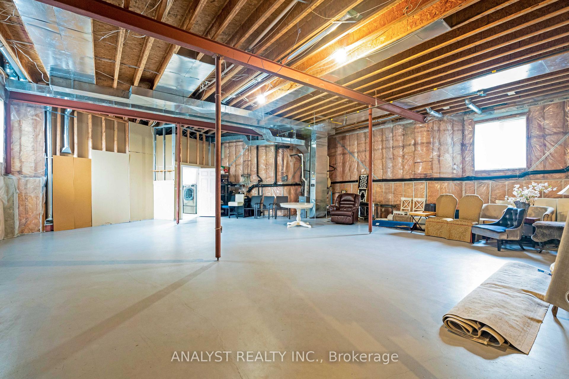 Photo 34 of 81 Orico Court, Vaughan, Kleinburg — HOMEH