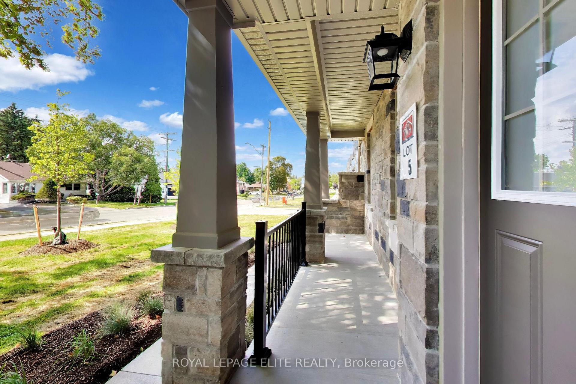 Photo 5 of 7 Dennison Street S, King, King City — HOMEH