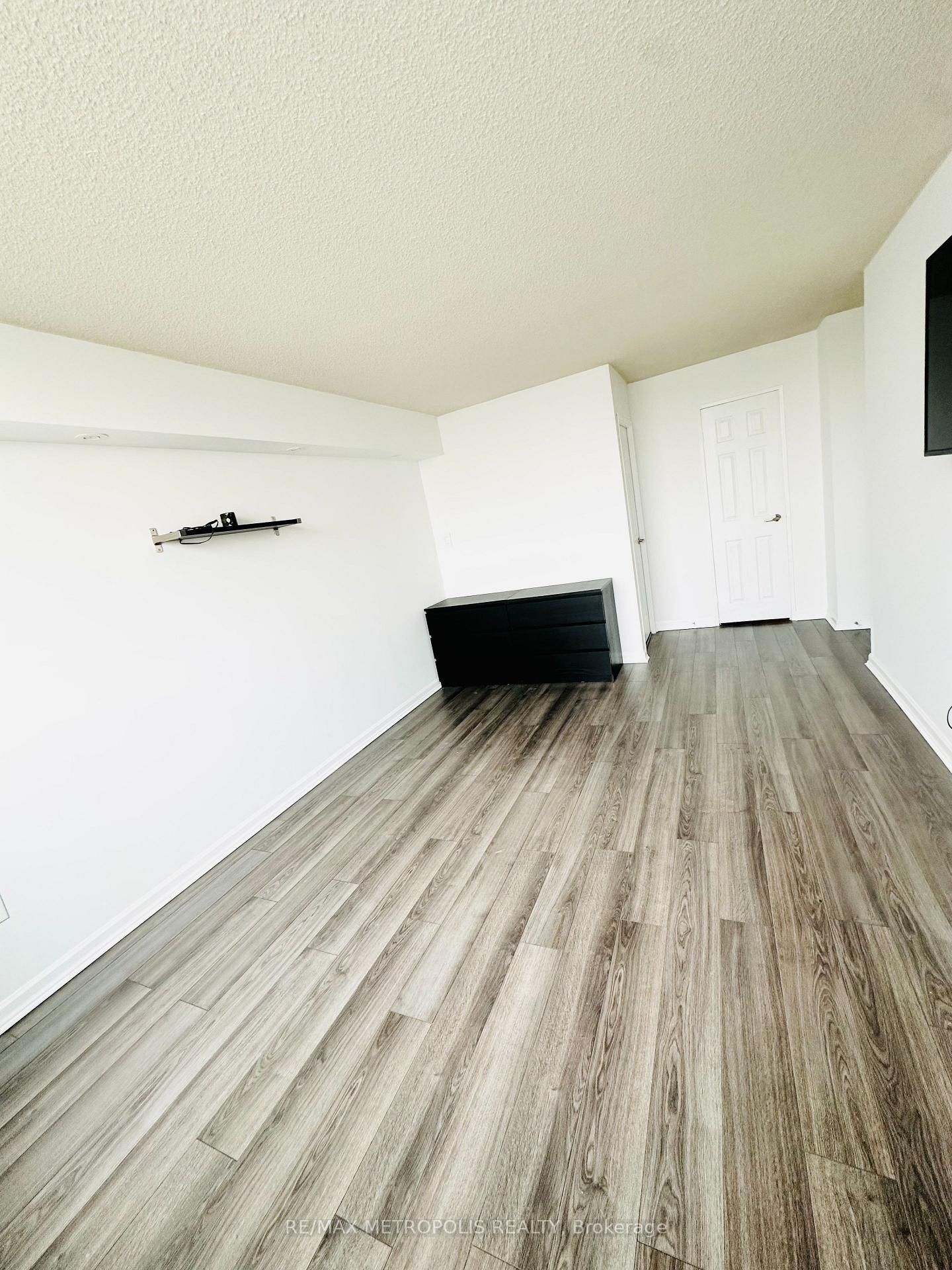 Photo 3 of Unit 1207, 80 Antibes Drive, North York, Westminster-Branson — HOMEH