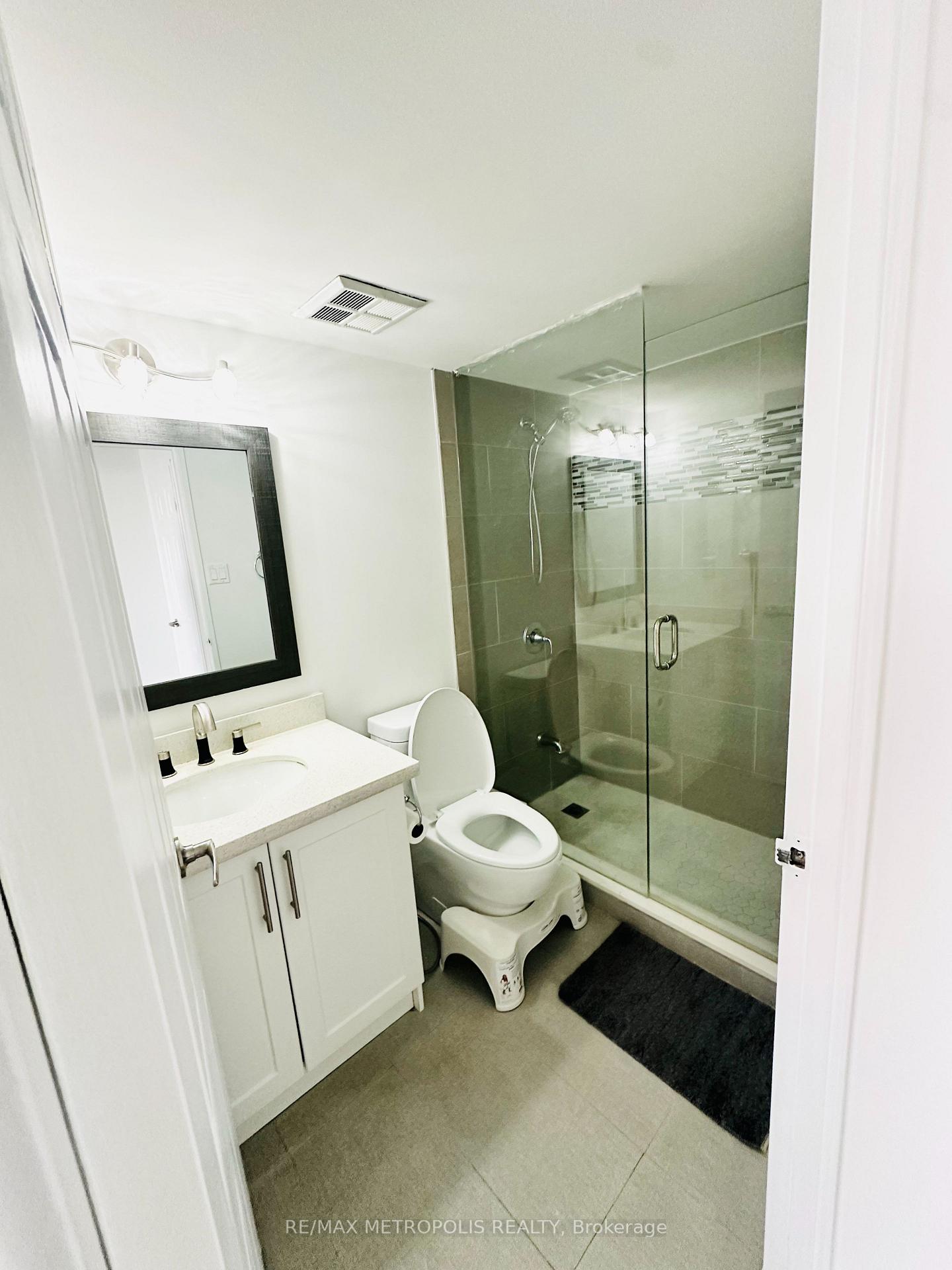 Photo 10 of Unit 1207, 80 Antibes Drive, North York, Westminster-Branson — HOMEH