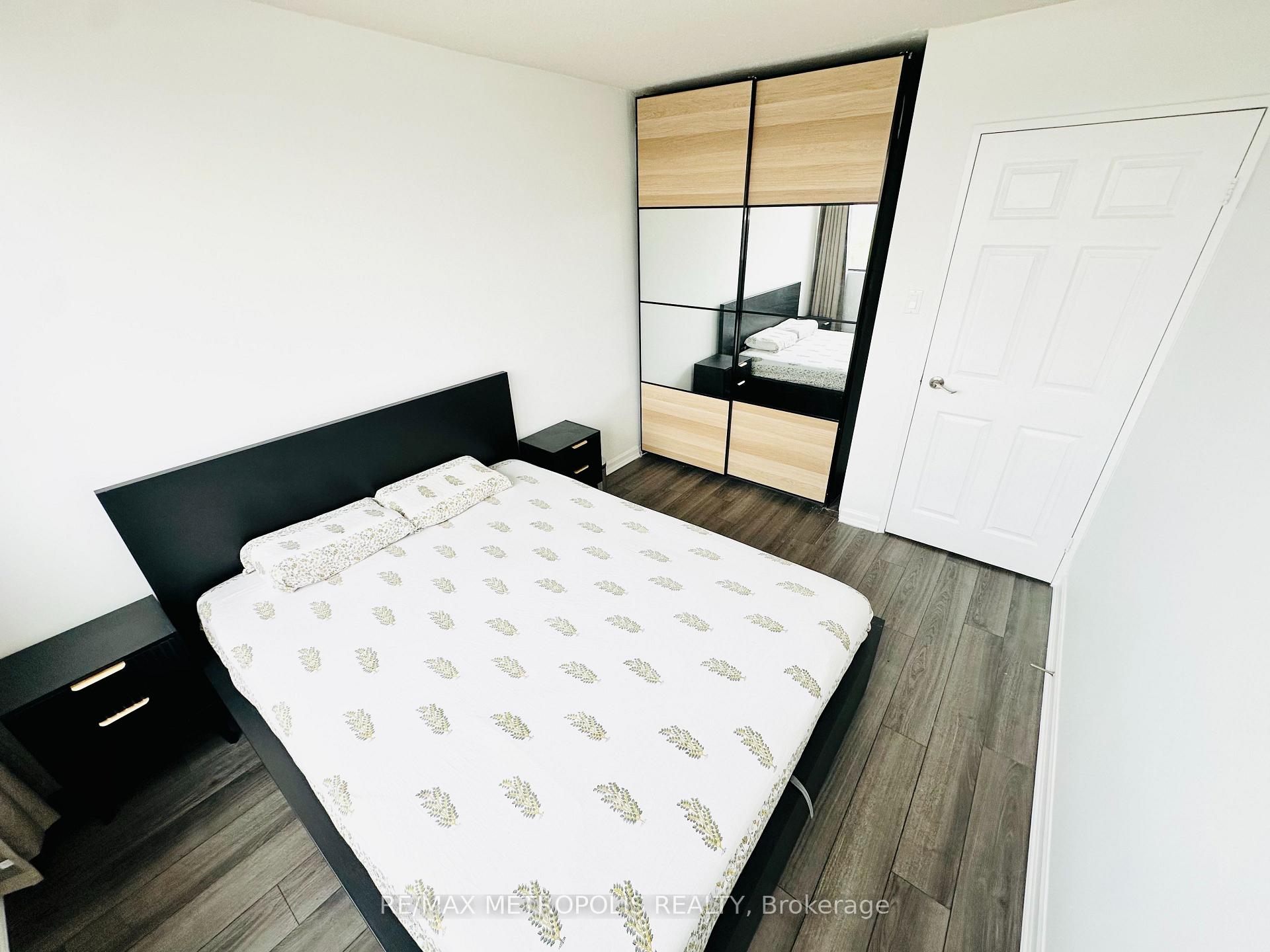 Photo 14 of Unit 1207, 80 Antibes Drive, North York, Westminster-Branson — HOMEH