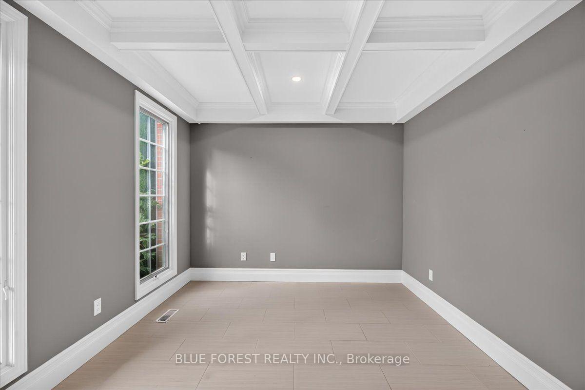 Photo 8 of 97 Timber Drive, London, South B — HOMEH