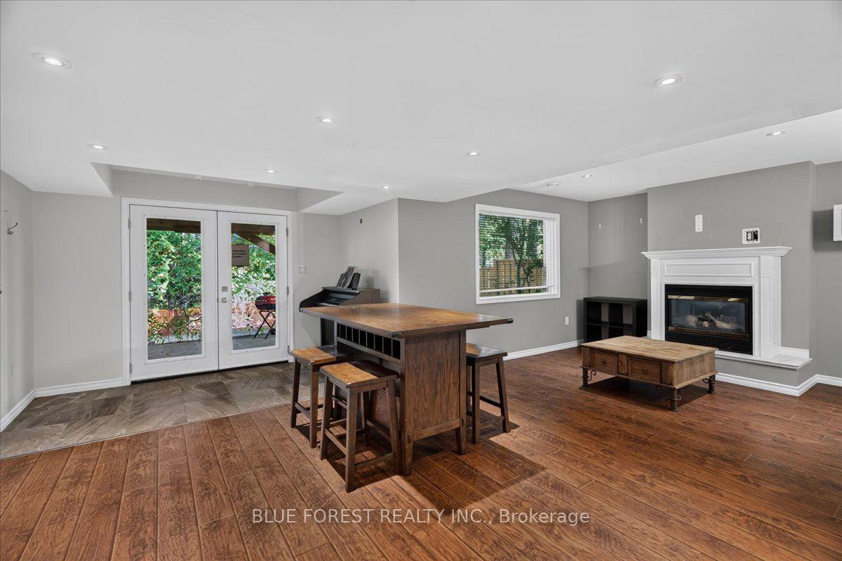 Photo 32 of 97 Timber Drive, London, South B — HOMEH