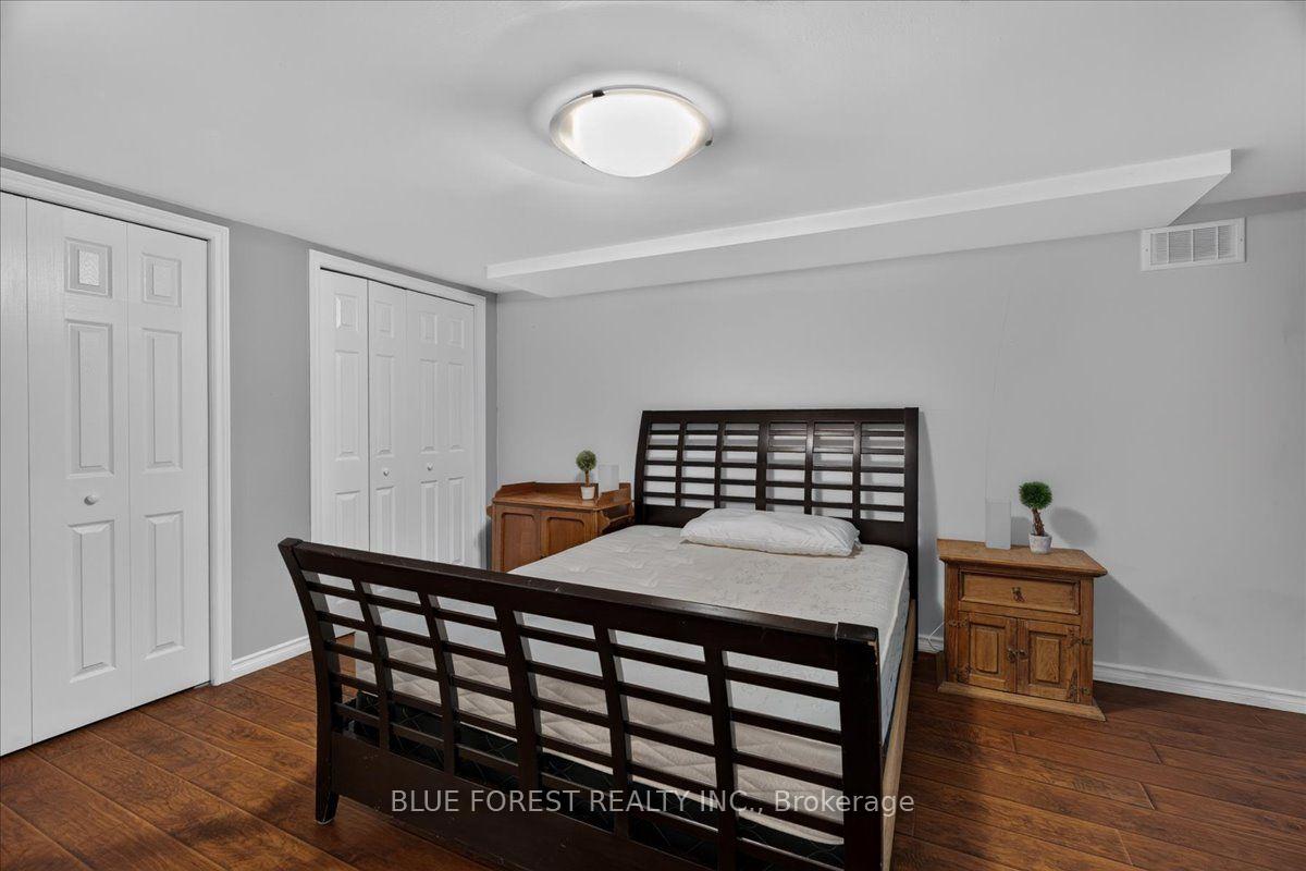 Photo 33 of 97 Timber Drive, London, South B — HOMEH