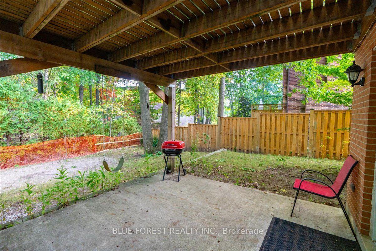 Photo 40 of 97 Timber Drive, London, South B — HOMEH