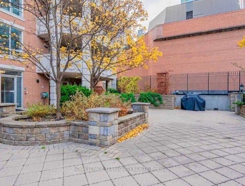 Photo 17 of Unit 304, 20 Collier Street, Toronto, Rosedale-Moore Park — HOMEH