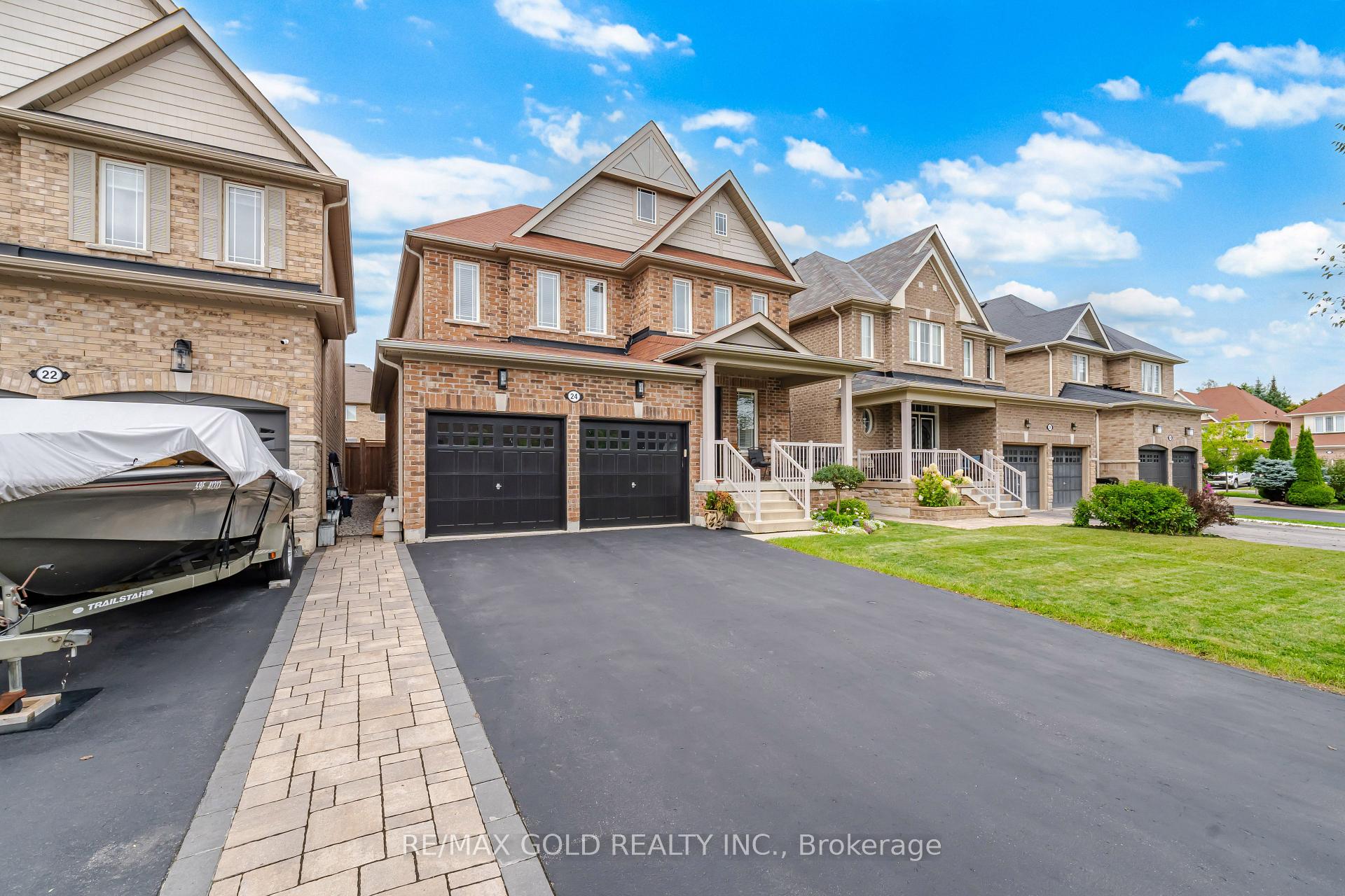 Photo 4 of 24 Gunning Crescent E, New Tecumseth, Tottenham — HOMEH