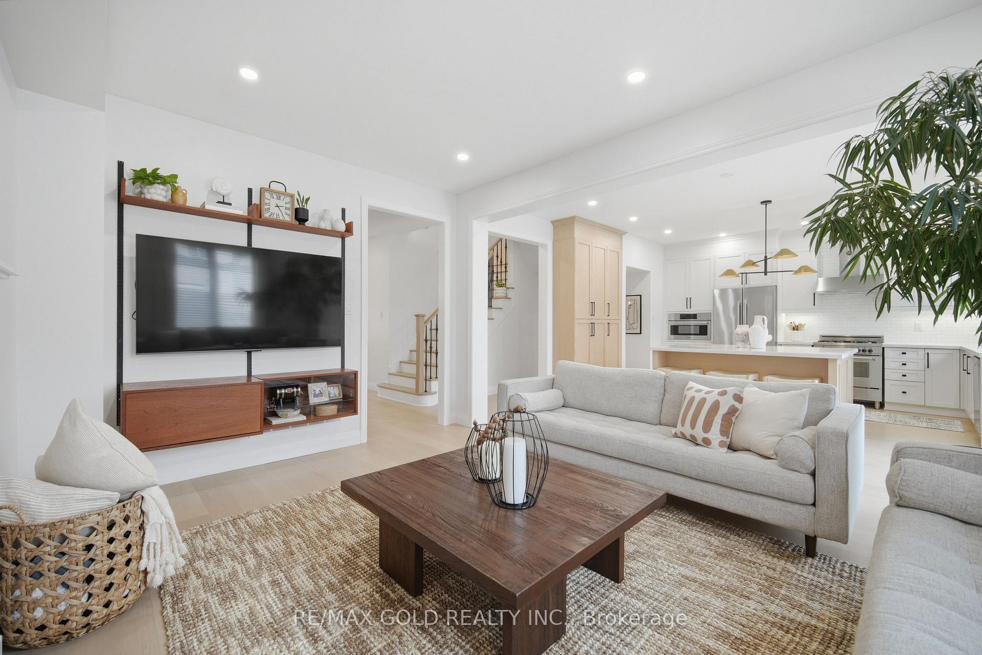 Photo 16 of 24 Gunning Crescent E, New Tecumseth, Tottenham — HOMEH