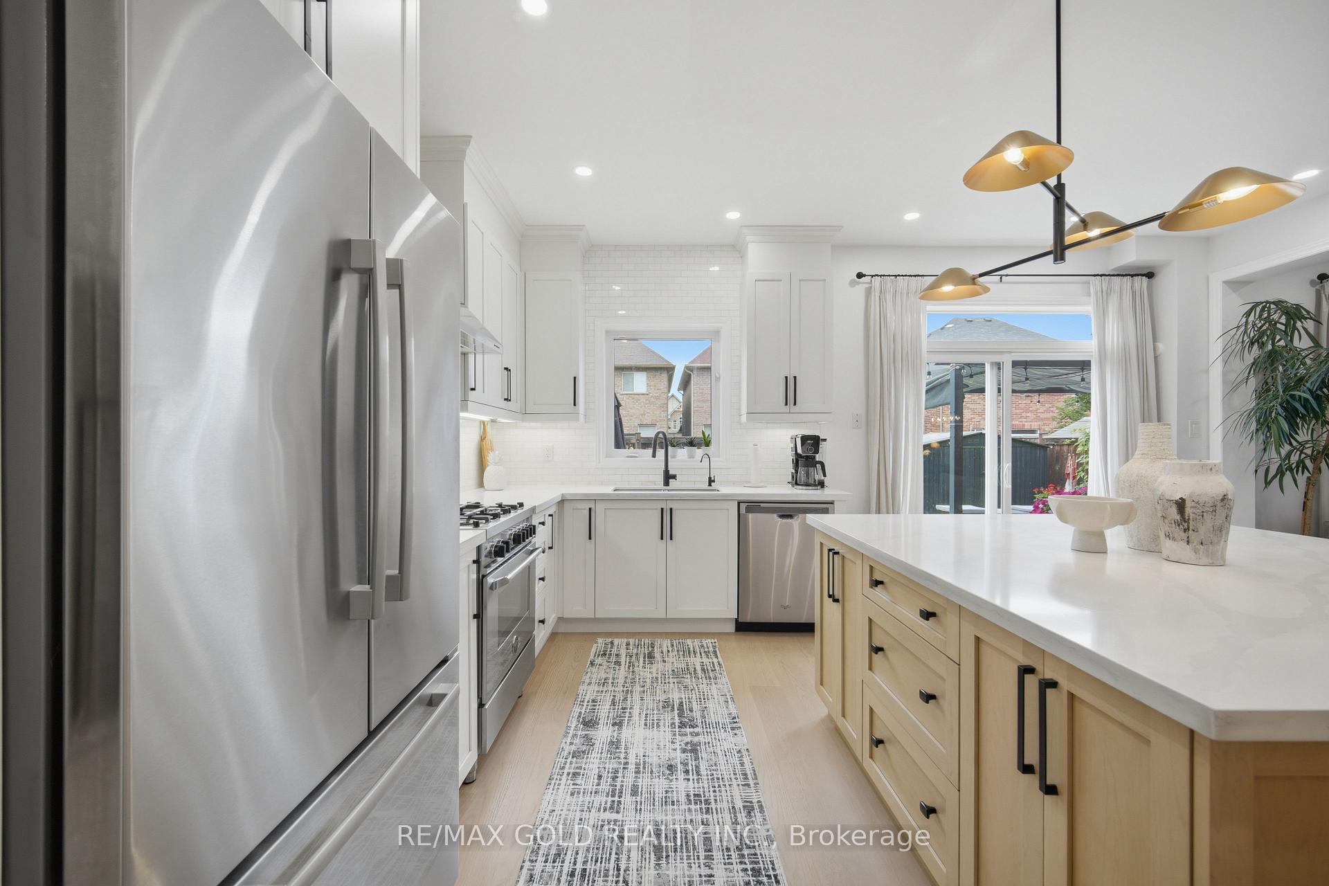 Photo 21 of 24 Gunning Crescent E, New Tecumseth, Tottenham — HOMEH