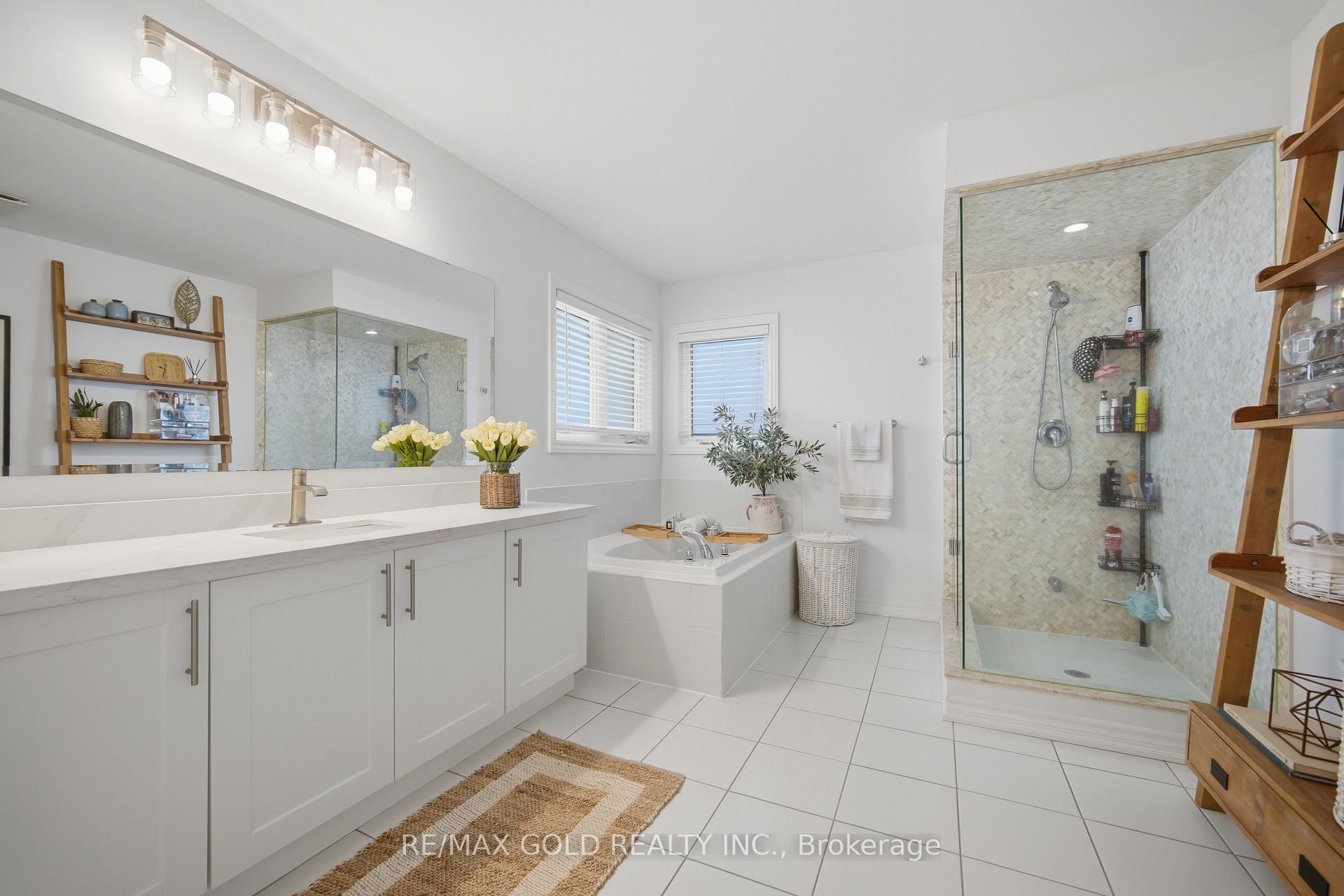 Photo 32 of 24 Gunning Crescent E, New Tecumseth, Tottenham — HOMEH