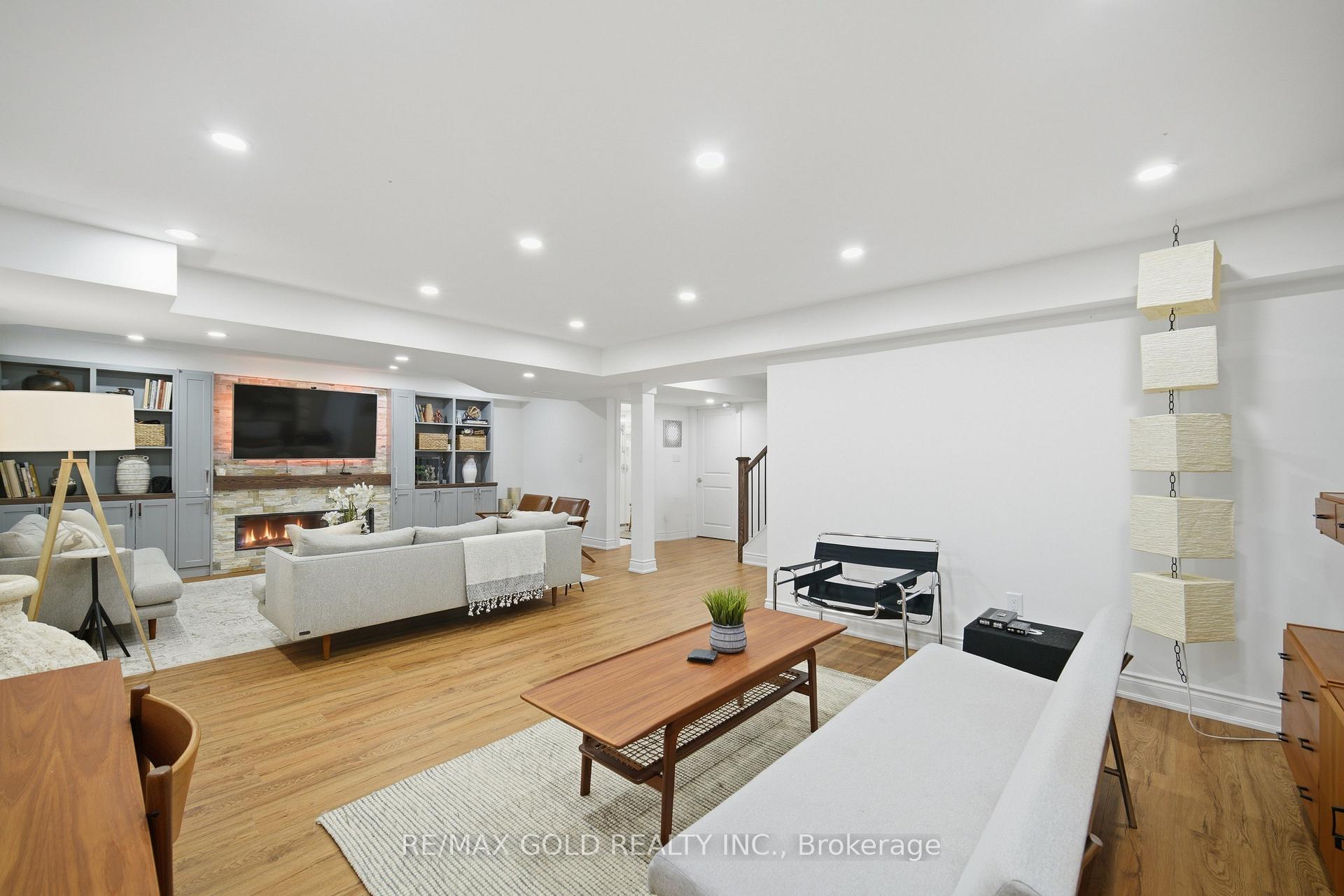 Photo 45 of 24 Gunning Crescent E, New Tecumseth, Tottenham — HOMEH
