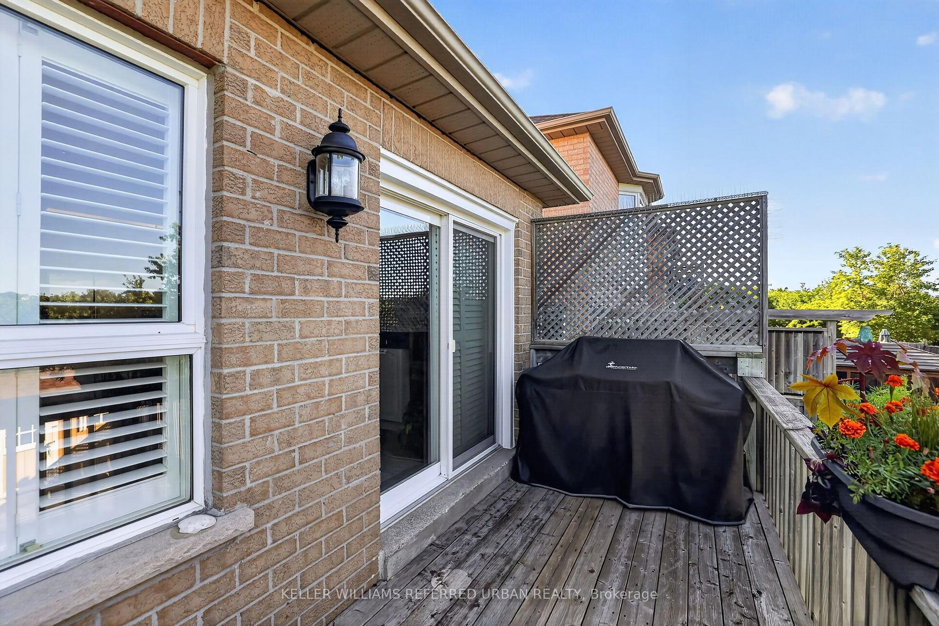 Photo 37 of 27 Summer Valley Drive, Brampton, Snelgrove — HOMEH