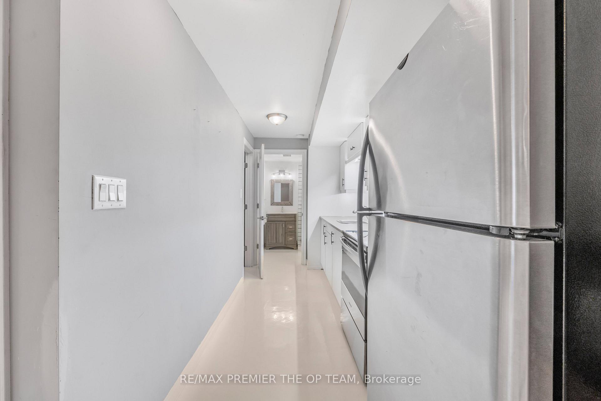 Photo 4 of Unit Lower, 223 Landsbridge Street, Caledon, Bolton East — HOMEH