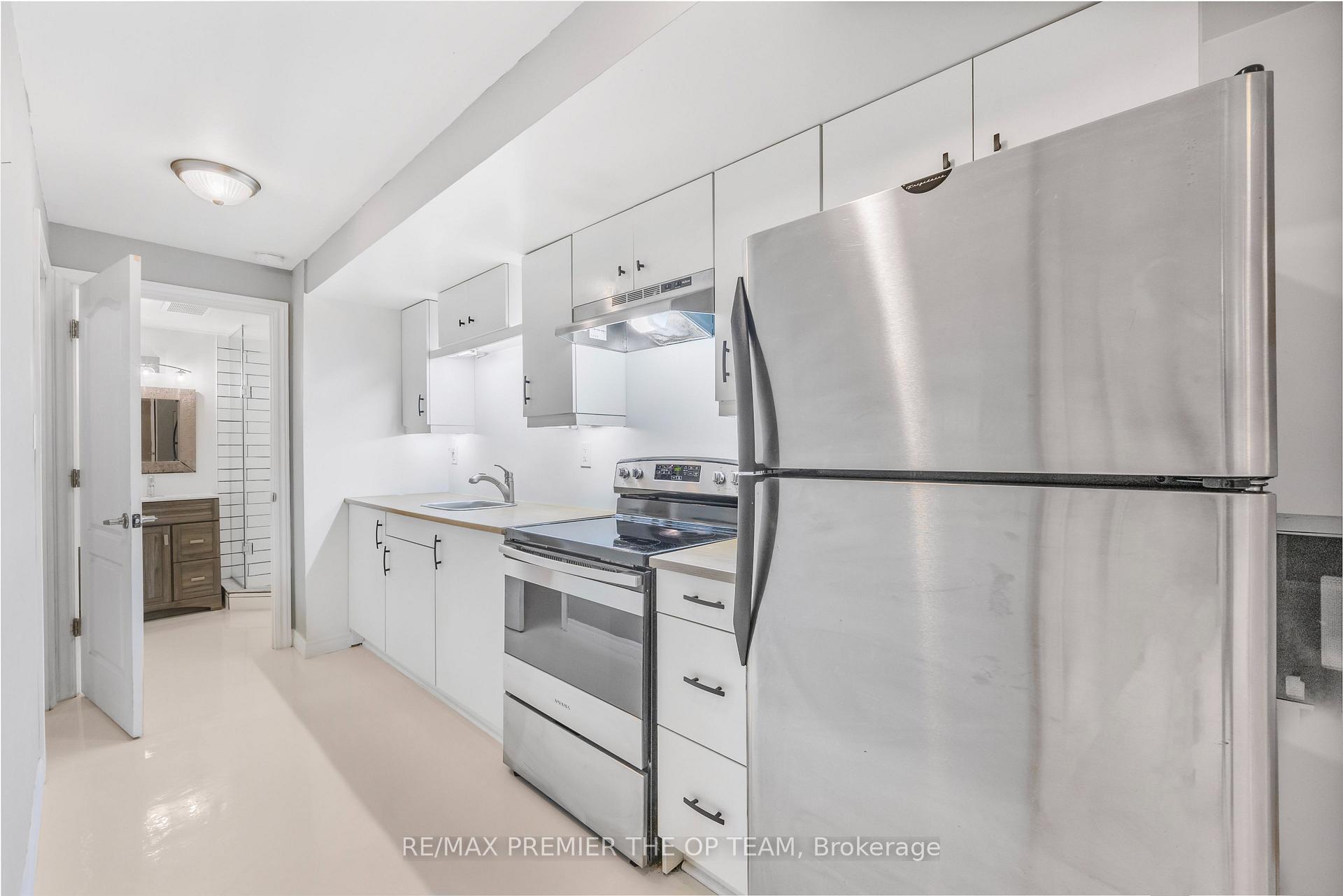 Photo 5 of Unit Lower, 223 Landsbridge Street, Caledon, Bolton East — HOMEH