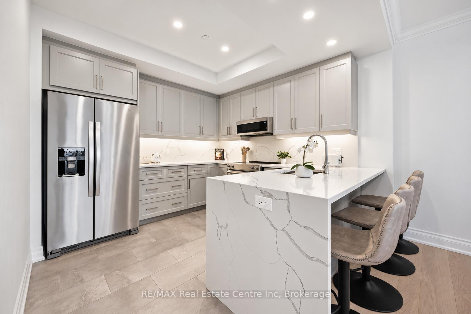 Photo 3 of Unit 707, 1880 Gordon Street, Guelph, Pineridge/Westminster Woods — HOMEH