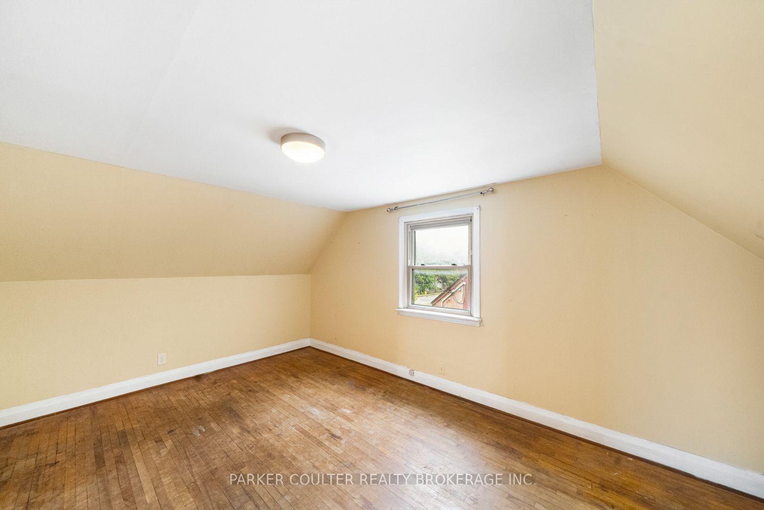 Photo 28 of 27 Campbell Avenue, Barrie, Allandale — HOMEH