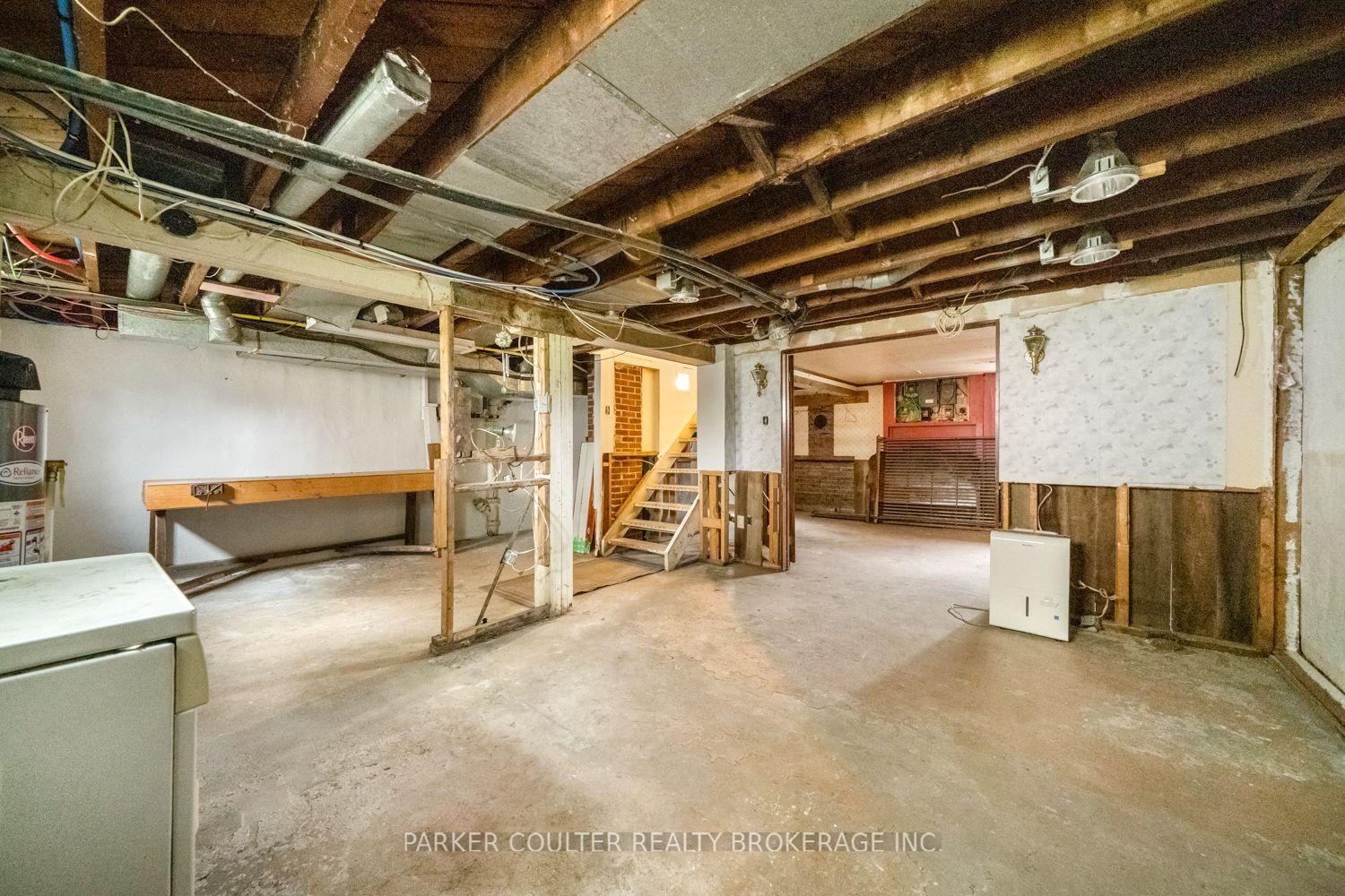 Photo 30 of 27 Campbell Avenue, Barrie, Allandale — HOMEH