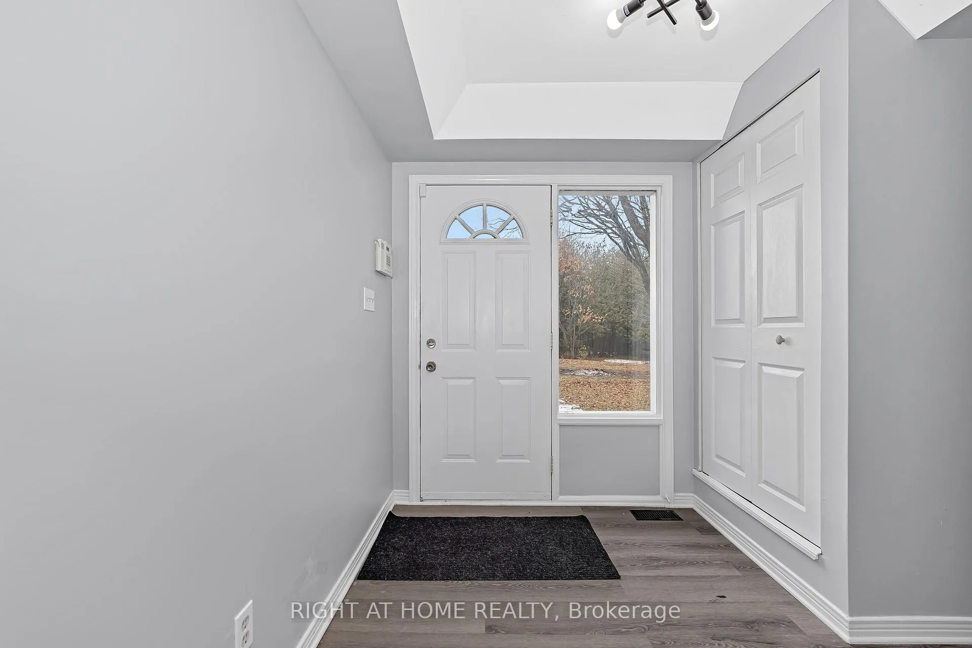 Photo 5 of 1864 Manotick Station Road, Ottawa, Osgoode Twp North of Reg Rd 6 — HOMEH