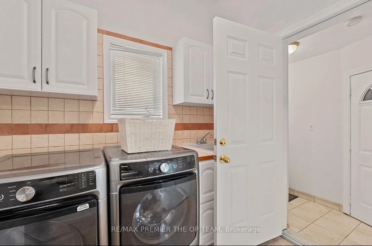 Photo 17 of 58 Calera Crescent, Vaughan, Sonoma Heights — HOMEH