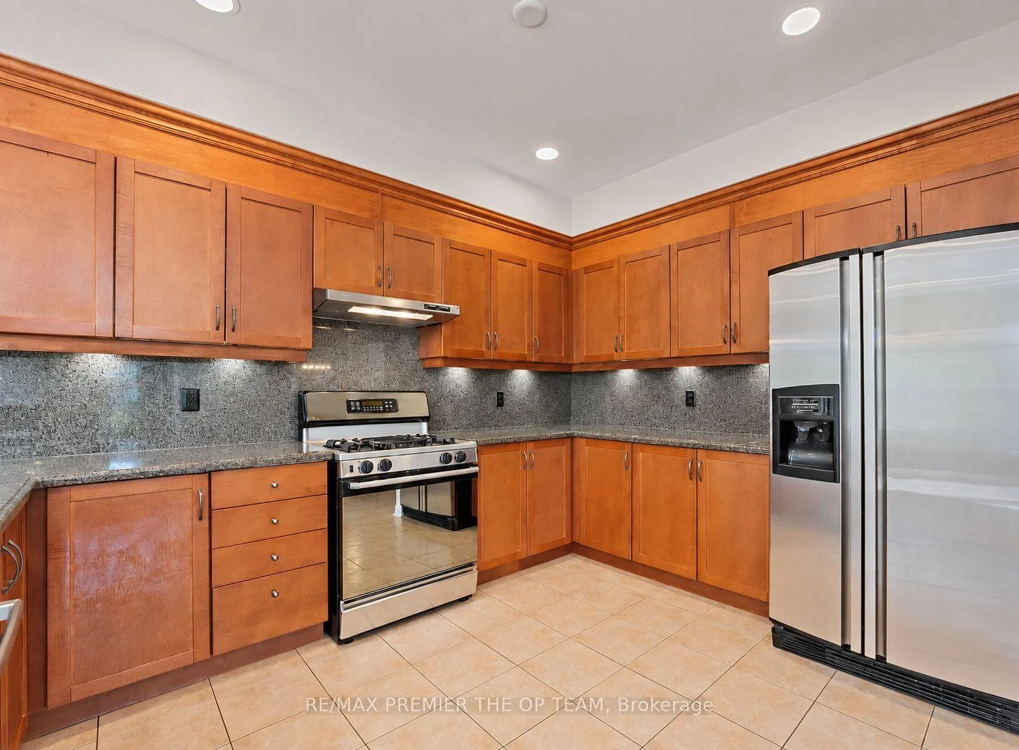 Photo 11 of 58 Calera Crescent, Vaughan, Sonoma Heights — HOMEH