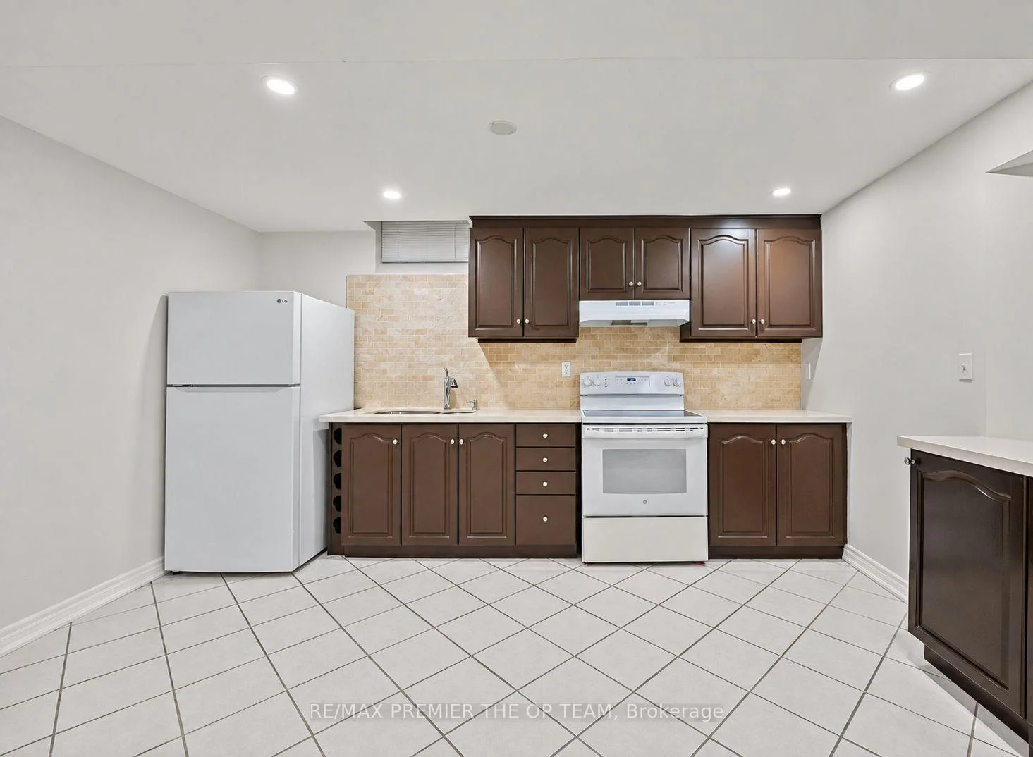 Photo 18 of 58 Calera Crescent, Vaughan, Sonoma Heights — HOMEH