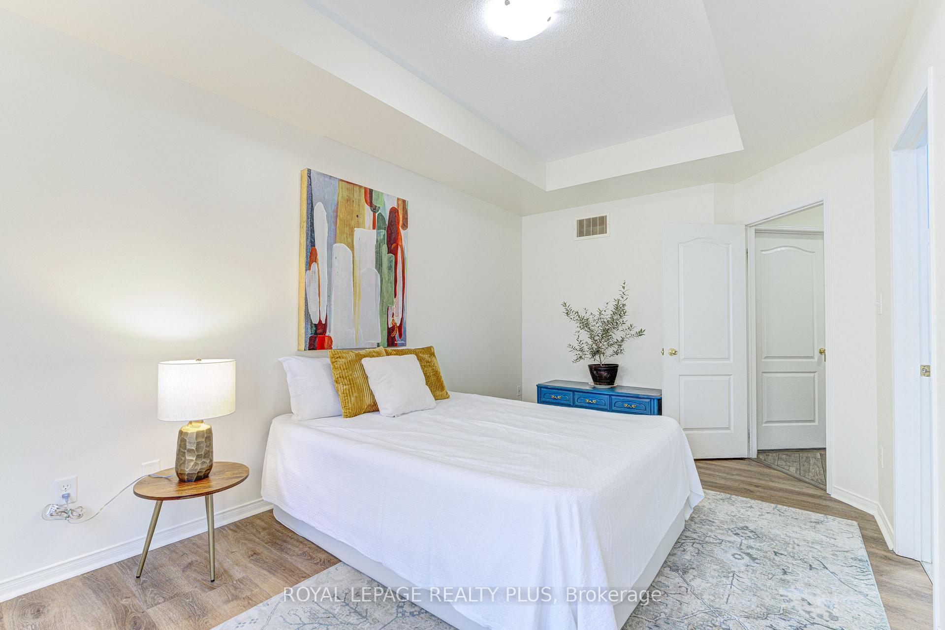 Photo 8 of Unit 1, 5750 Tosca Drive, Mississauga, Churchill Meadows — HOMEH
