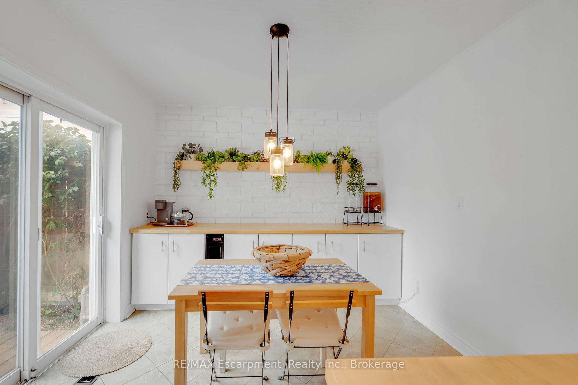 Photo 13 of 10 Goldfinch Road, Hamilton, Bruleville — HOMEH