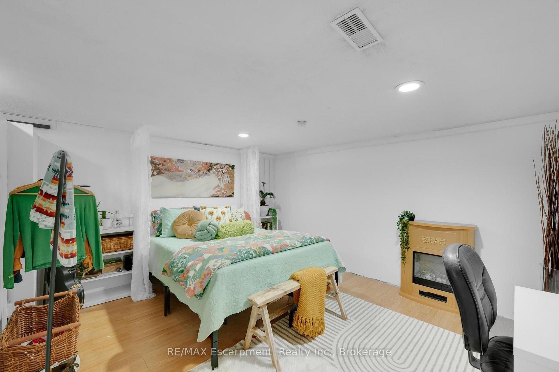 Photo 26 of 10 Goldfinch Road, Hamilton, Bruleville — HOMEH