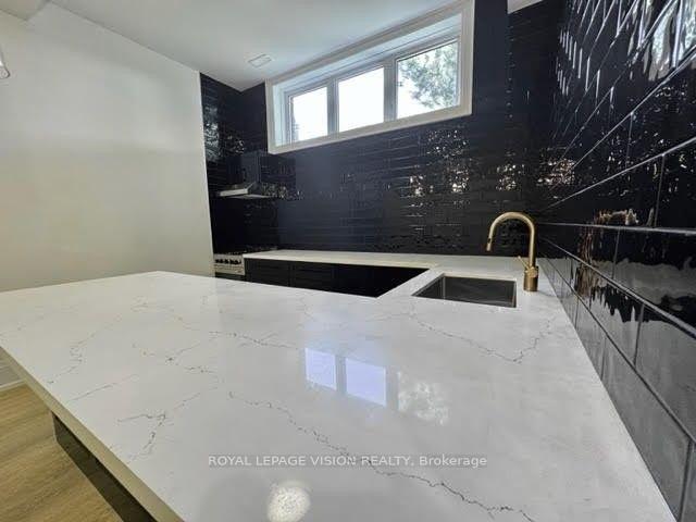 Photo 8 of 732 West Shore Boulevard, Pickering, West Shore — HOMEH