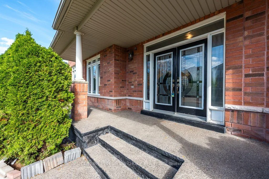 Photo 6 of 1 Bouvier Gate, Brampton, Fletcher's Meadow — HOMEH