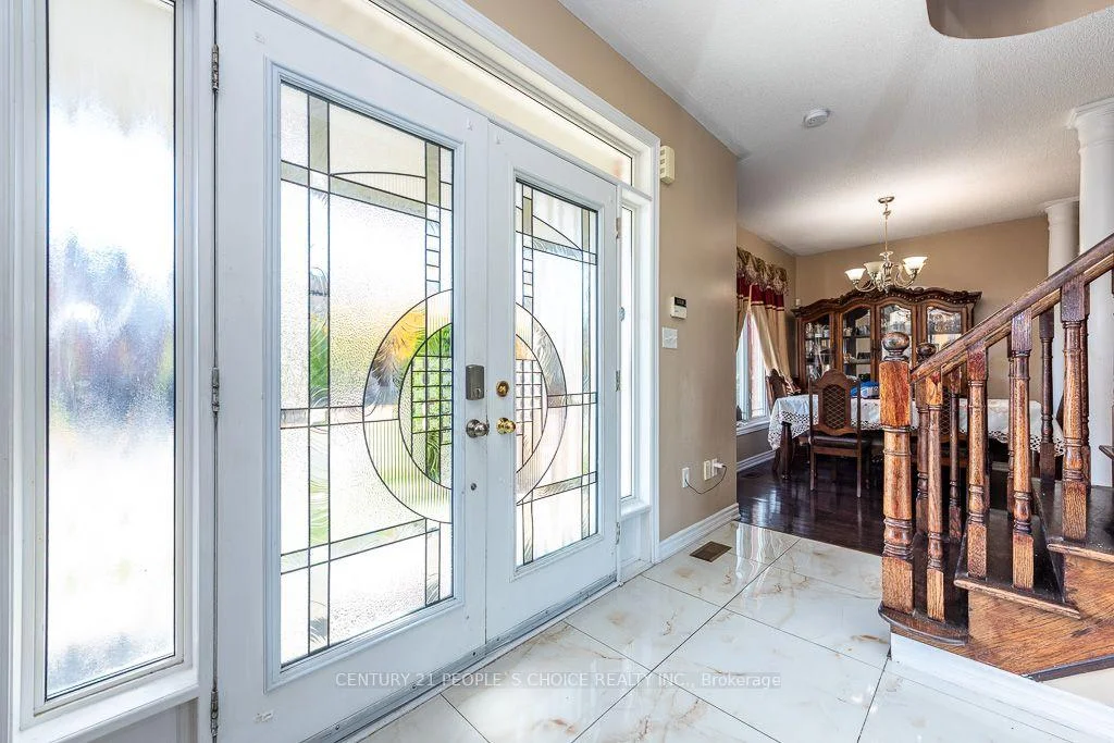 Photo 7 of 1 Bouvier Gate, Brampton, Fletcher's Meadow — HOMEH