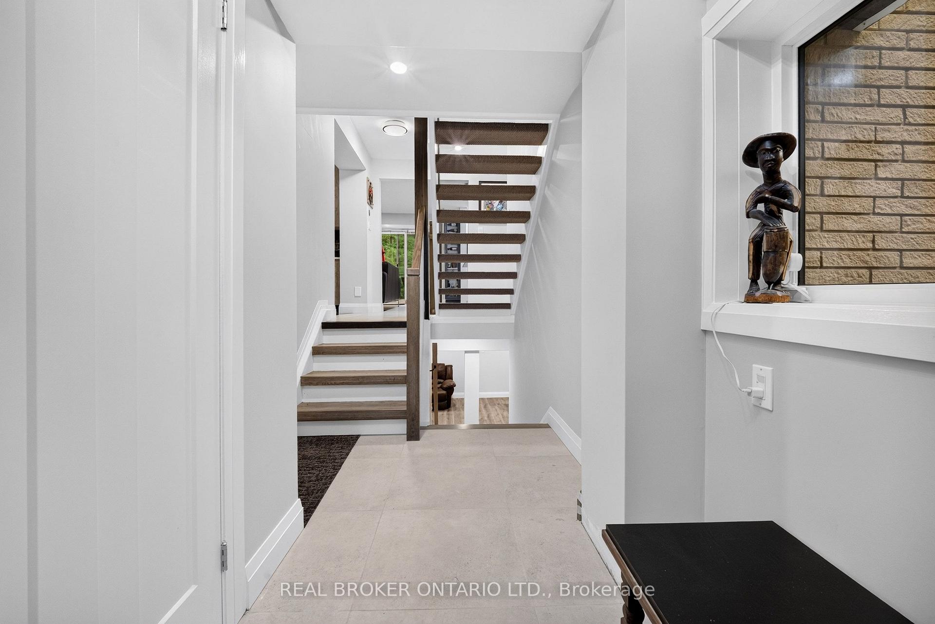 Photo of 1018 Whites Road