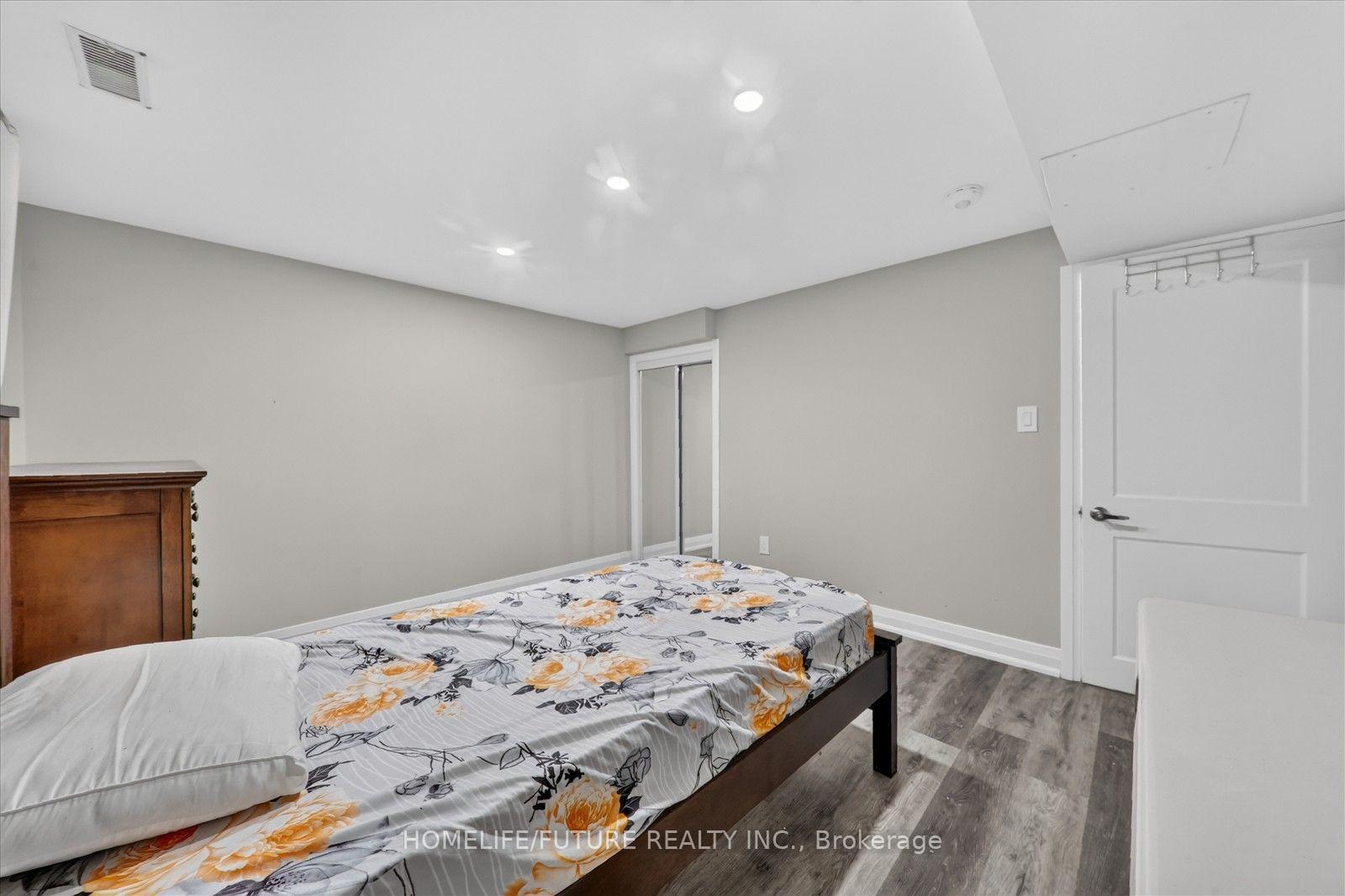 Photo 8 of 7 Cardill Crescent, Waterloo, Beechwood/University — HOMEH