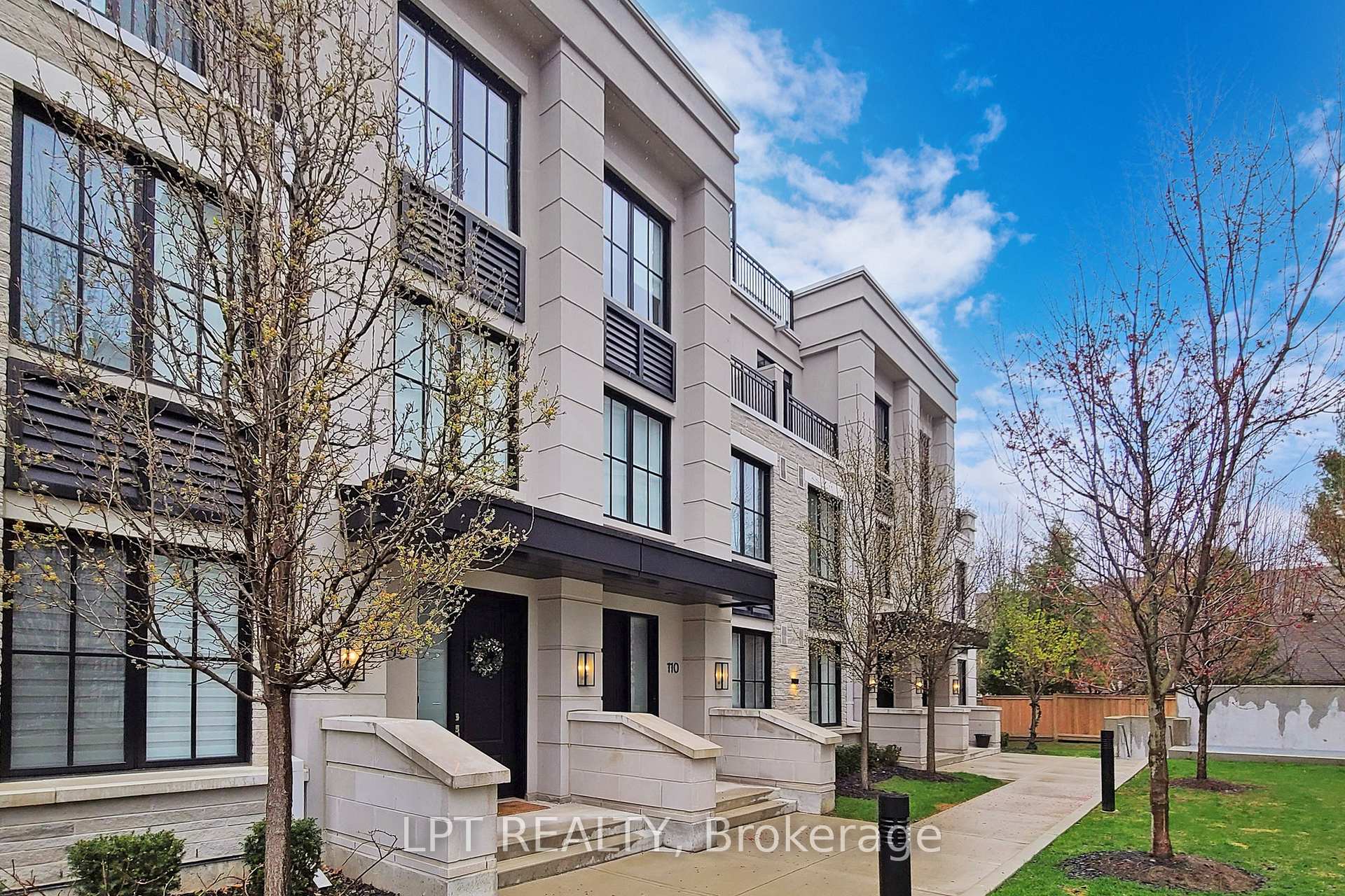 Photo of Unit 110, 1180 Cawthra Road
