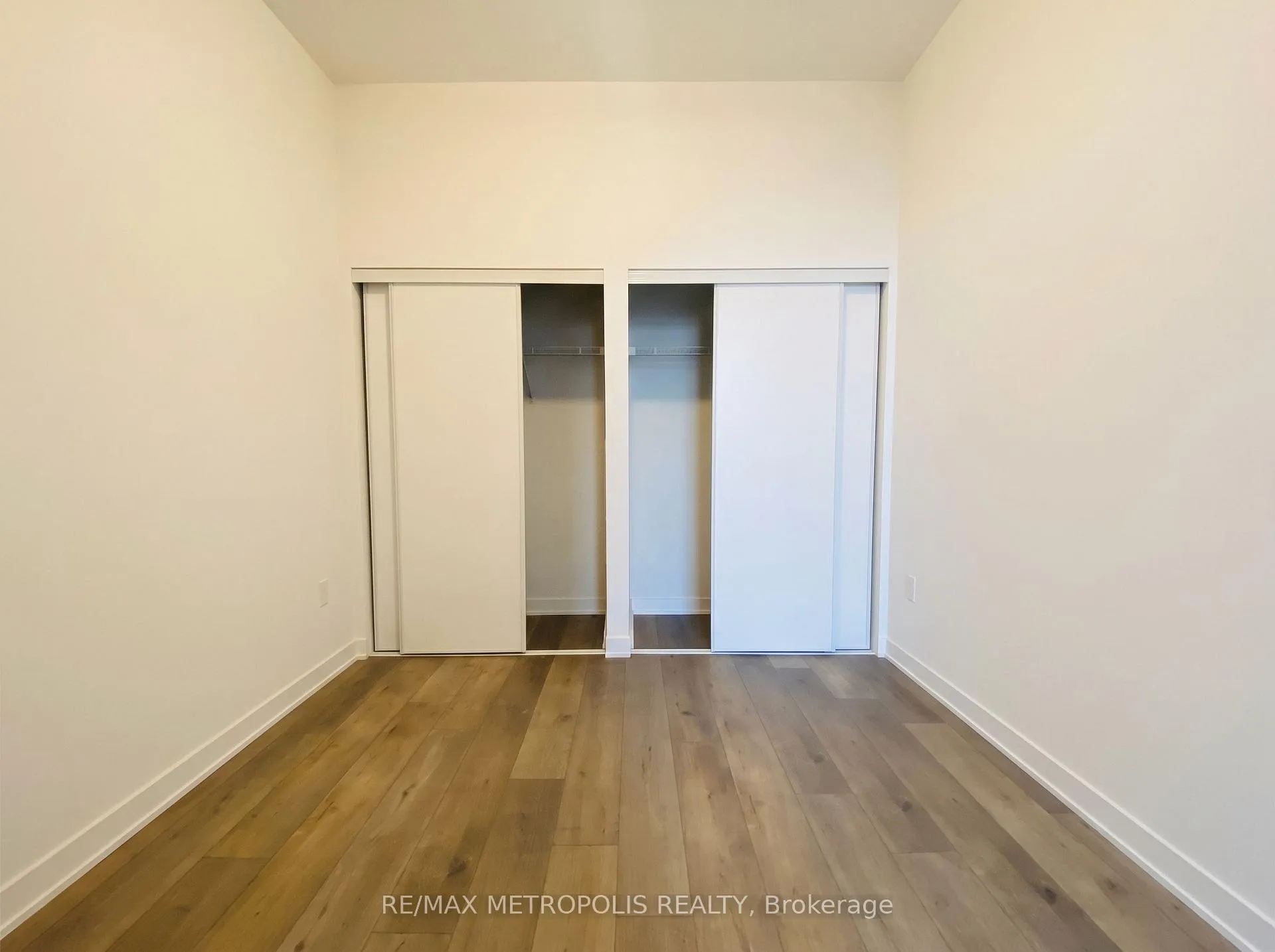 Photo 10 of Unit 211, 10 Honeycrisp Crescent, Vaughan, Vaughan Corporate Centre — HOMEH