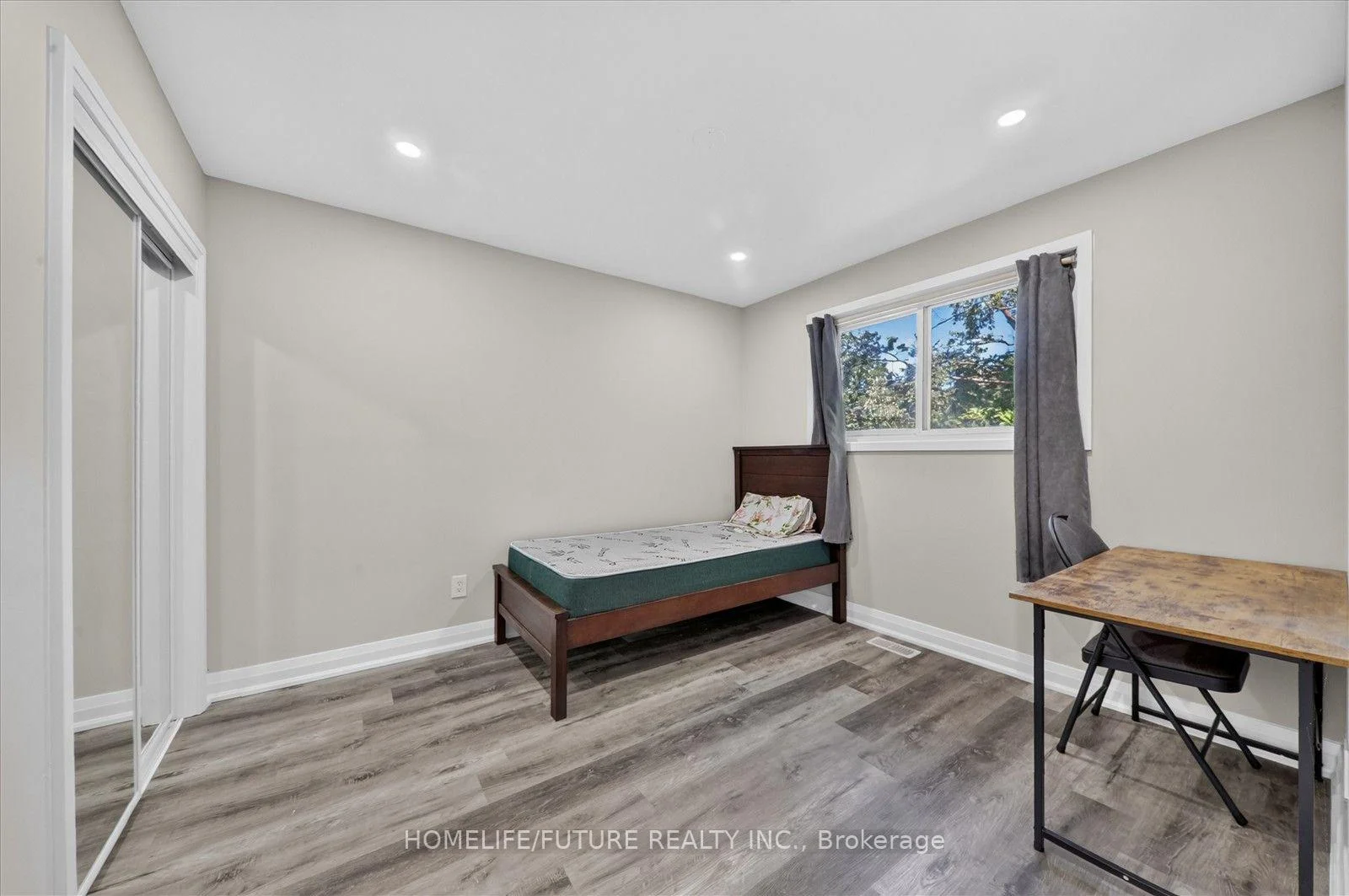 Photo 14 of Unit Room A, 7 Cardill Crescent, Waterloo, Beechwood/University — HOMEH