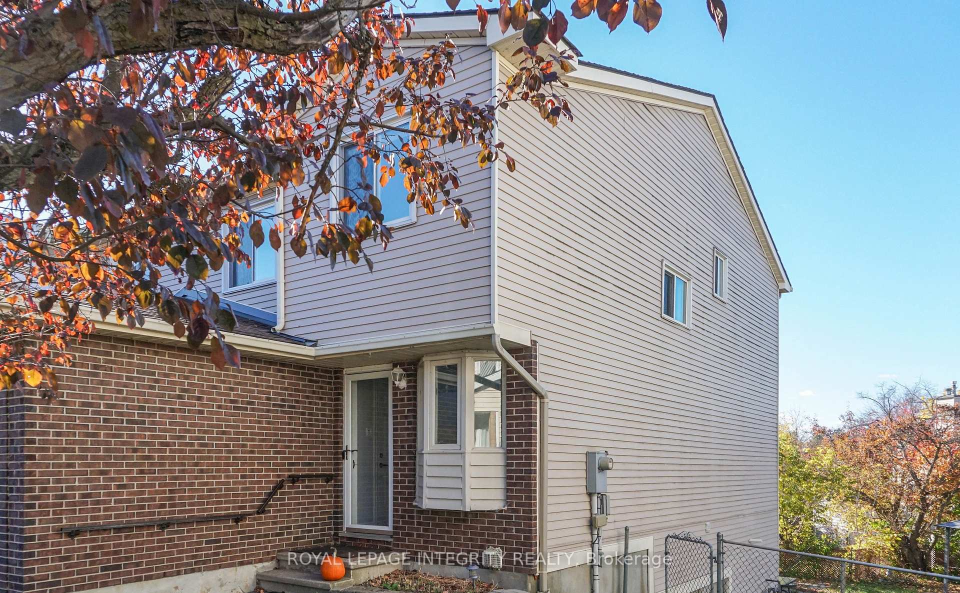 Photo 2 of Unit 29, 1080 Ormes Place, Ottawa, Convent Glen North — HOMEH
