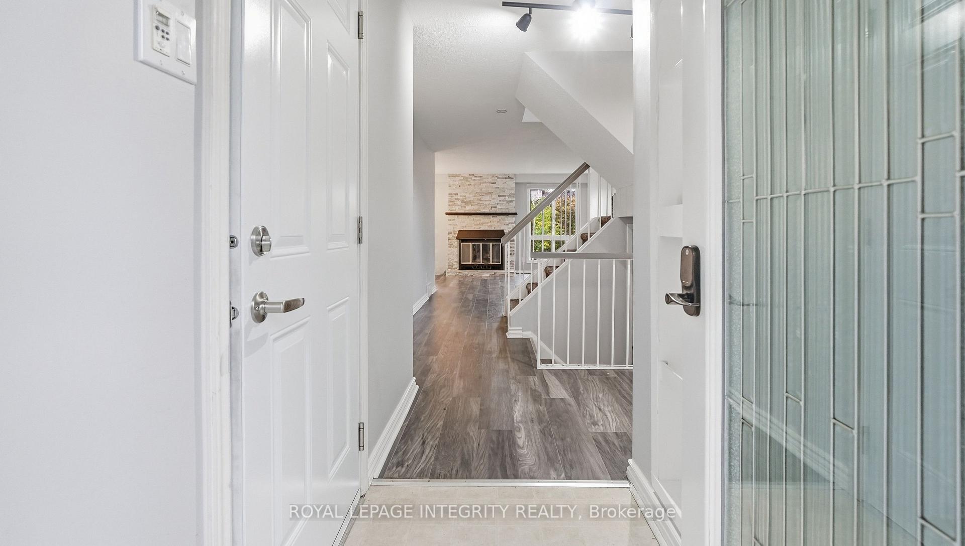 Photo 6 of Unit 29, 1080 Ormes Place, Ottawa, Convent Glen North — HOMEH