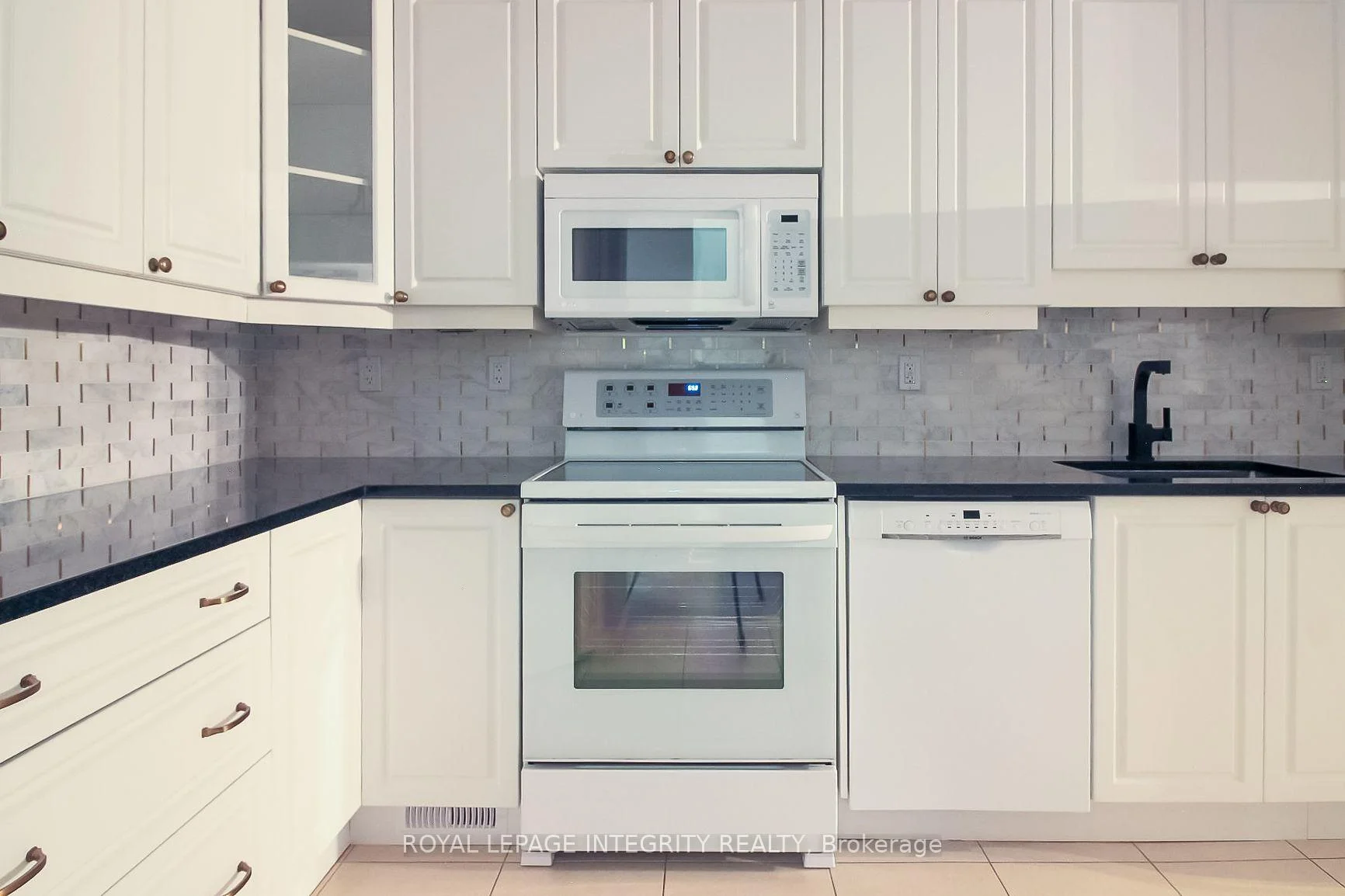 Photo 84 of Unit 29, 1080 Ormes Place, Ottawa, Convent Glen North — HOMEH